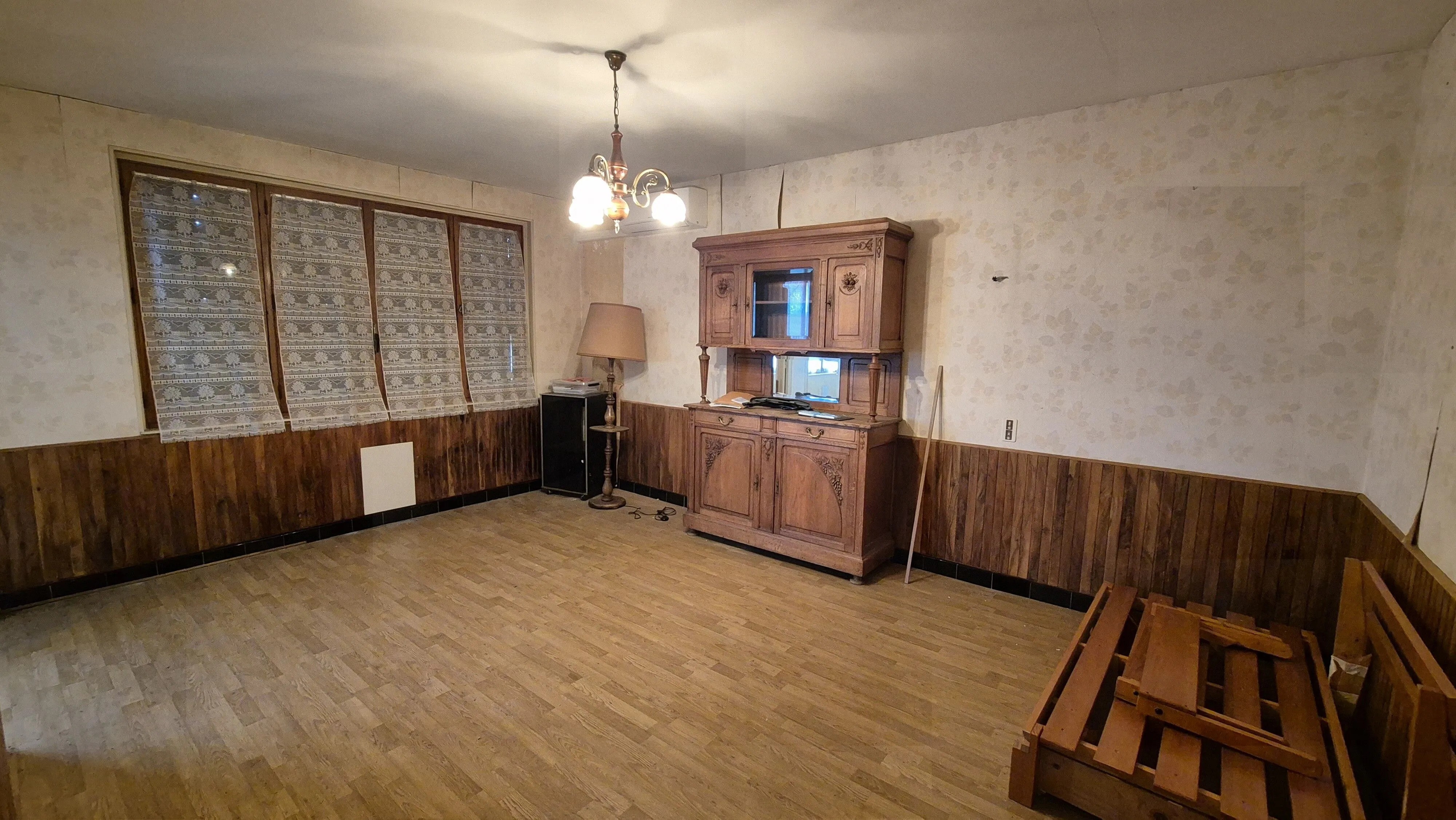 Maison à vendre à Saint Léger sur Vouzance de 102 m² avec jardin et garage 