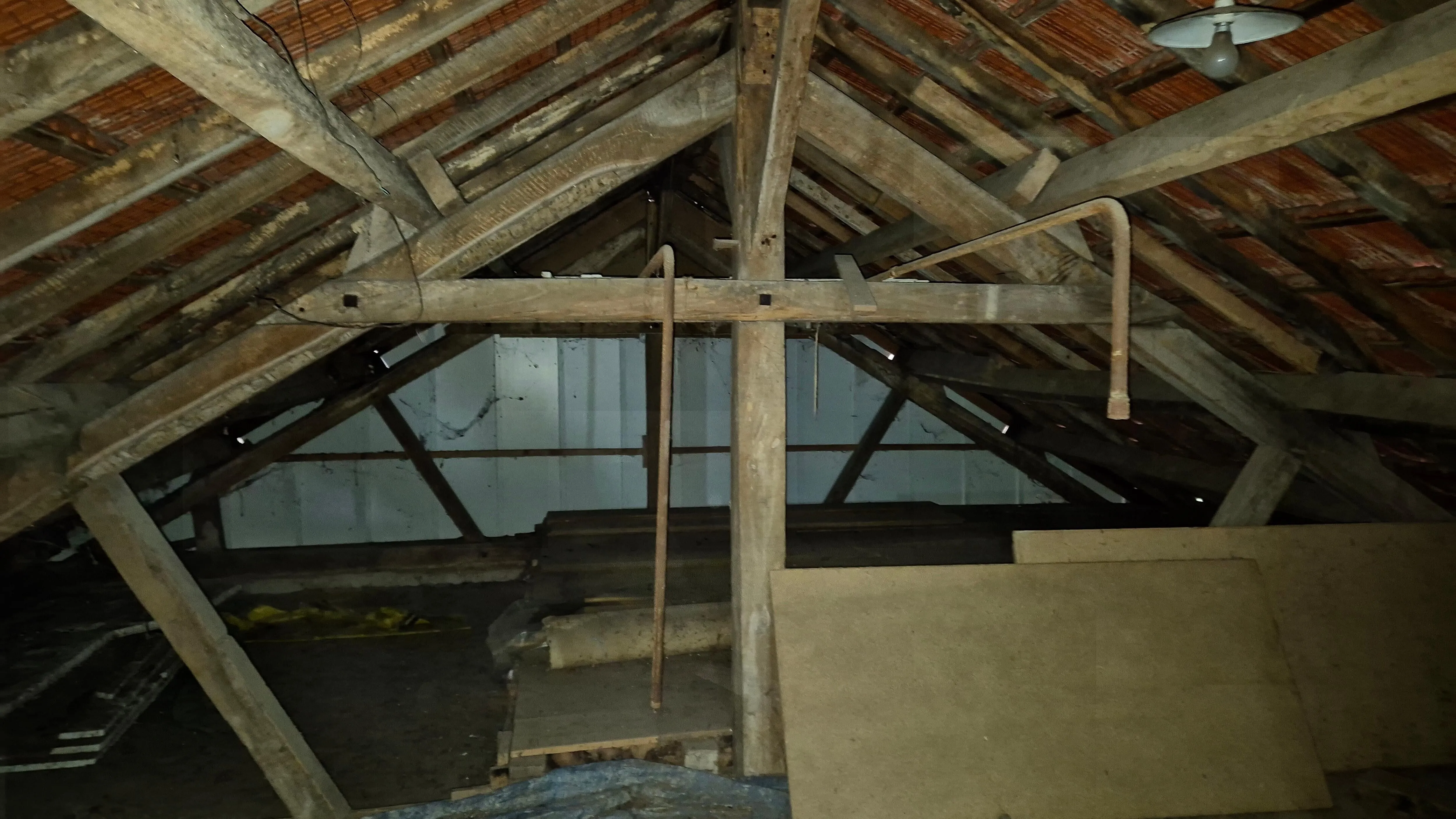 Maison individuelle de 102 m² à Saint Léger sur Vouzance avec garage et terrain clos 