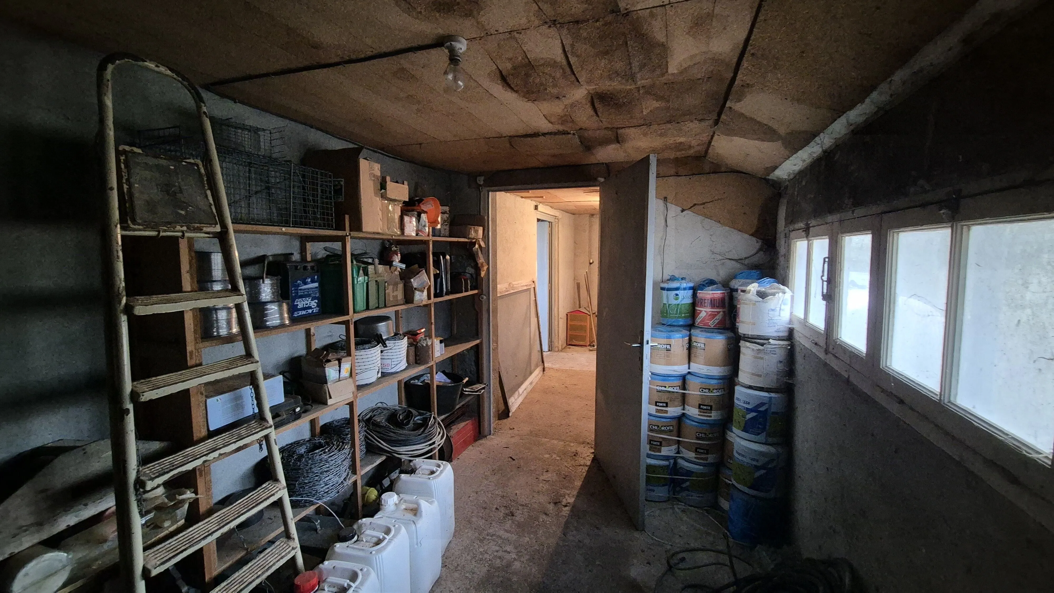 Maison individuelle de 102 m² à Saint Léger sur Vouzance avec garage et terrain clos 