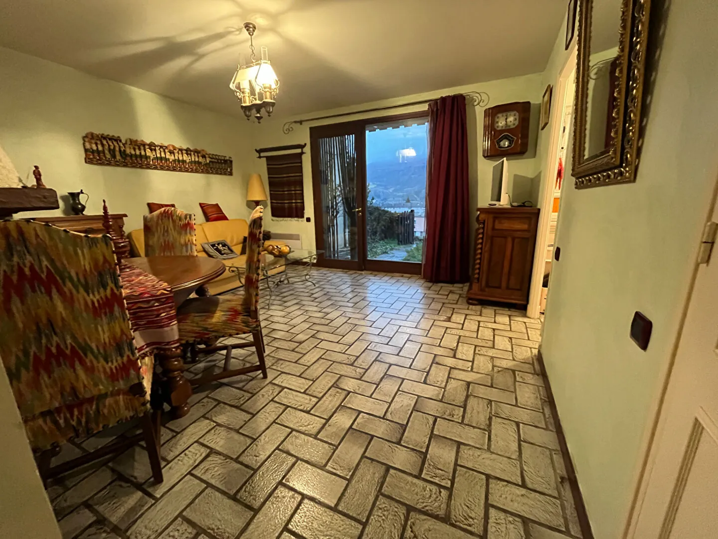 Appartement T2 avec jardin à Embrun proche centre-ville 