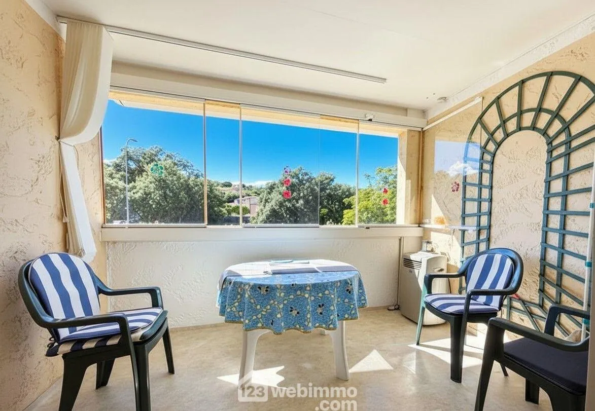 Appartement 2 pièces à Sainte-Maxime avec piscine et loggia - 41 m² 