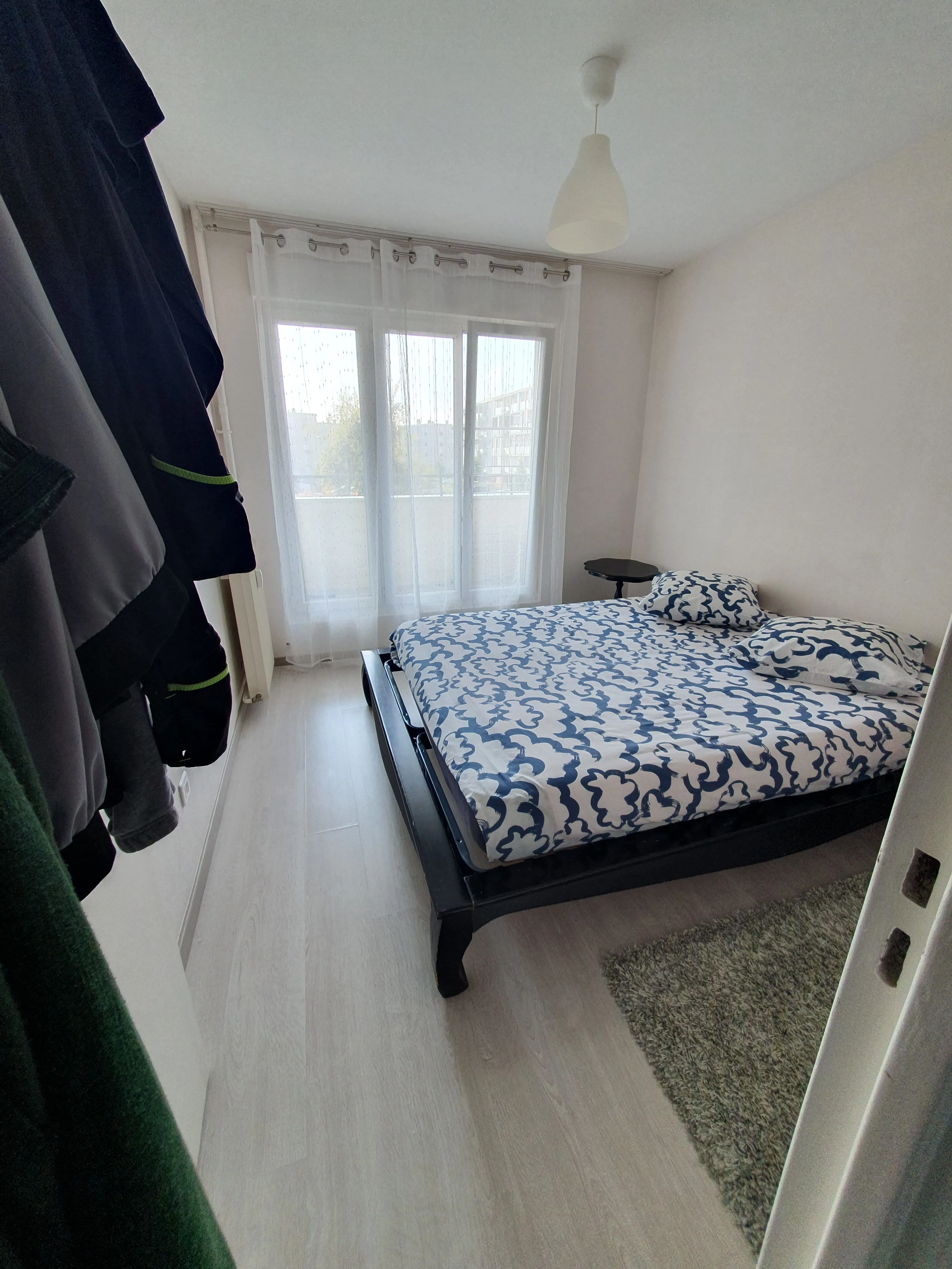 Bel appartement 4 pièces rénové avec balcon à Reims - Orgeval, 69 m²