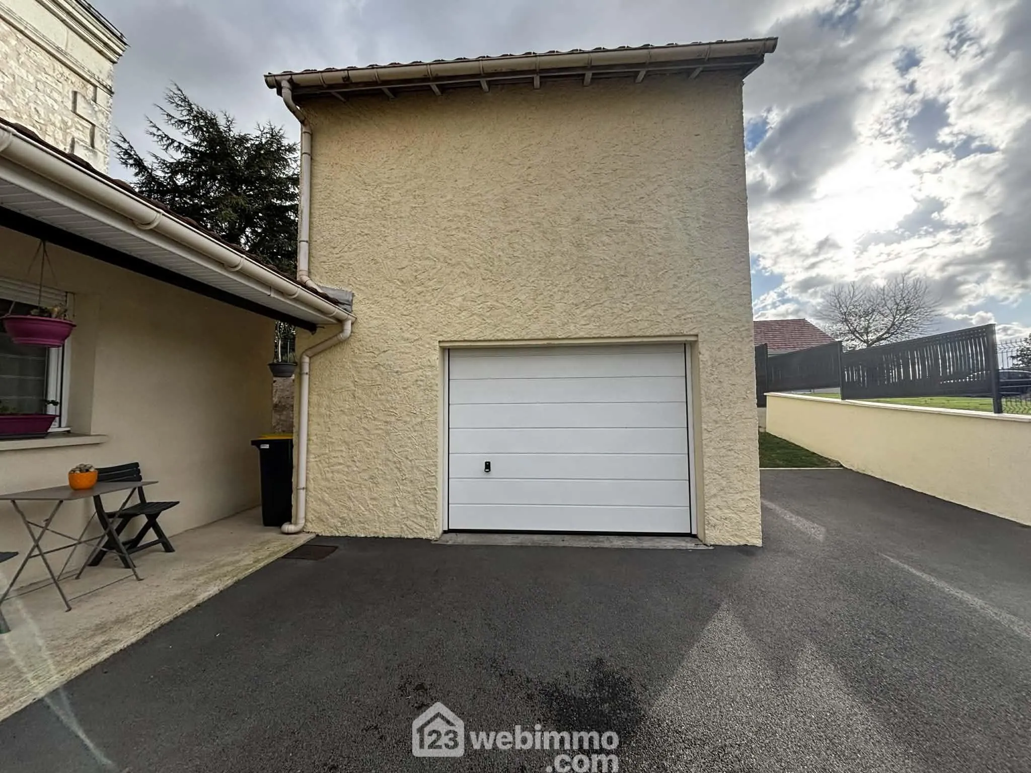 Maison rénovée de plain-pied à vendre à Châtellerault, 78,50 m2 avec 3 chambres 