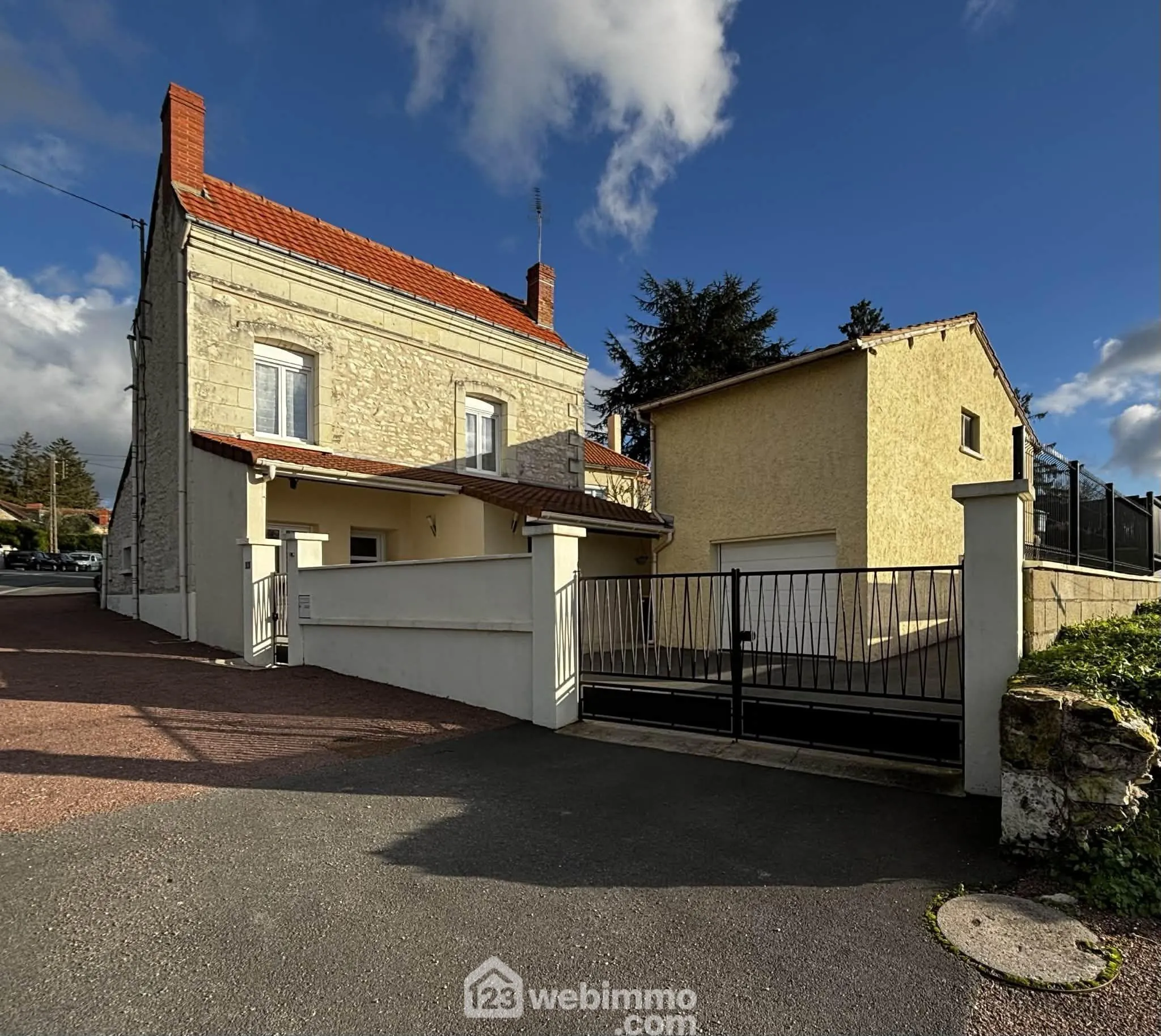 Maison rénovée de plain-pied à vendre à Châtellerault, 78,50 m2 avec 3 chambres 
