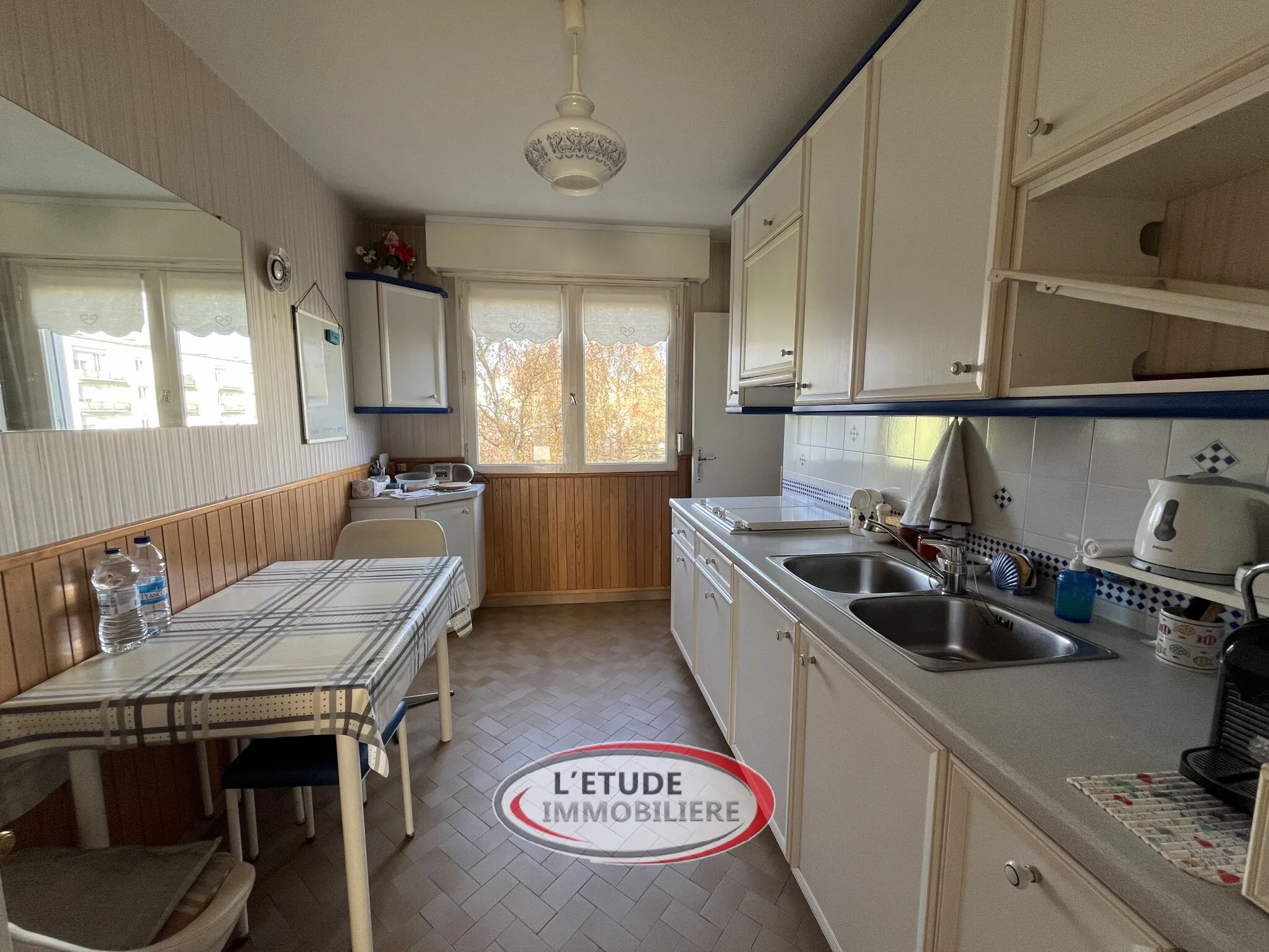 Appartement T6 à Orvault avec balcon, cave et chauffage collectif 