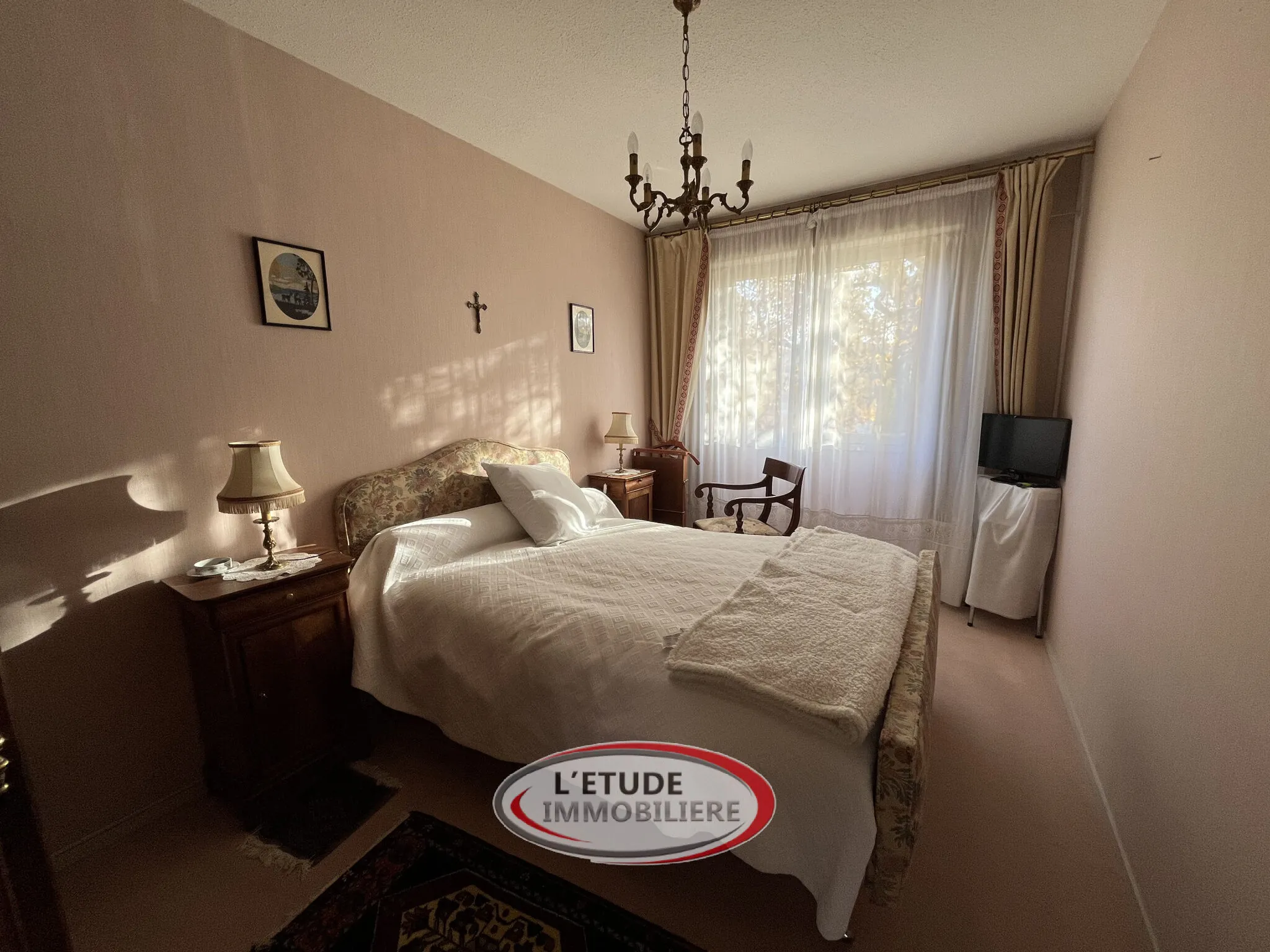 Appartement T6 à Orvault avec balcon, cave et chauffage collectif 