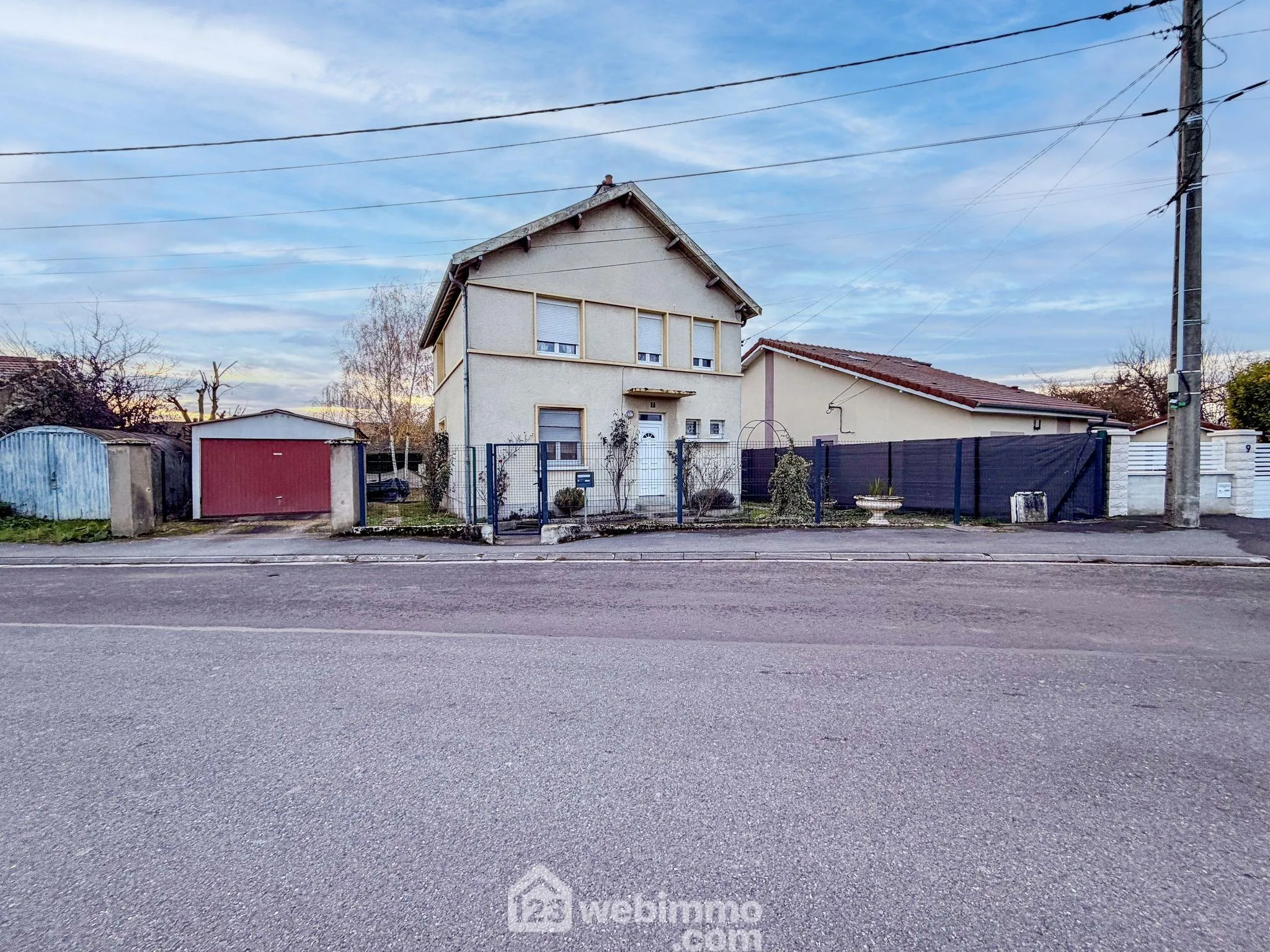 Maison à vendre de 95 m² avec garage et jardin à Thierville-sur-Meuse