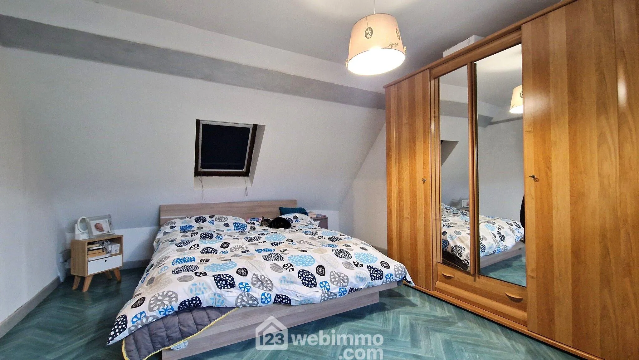 Belle longère en pierres avec étang et dépendance à Saint-Gobain 