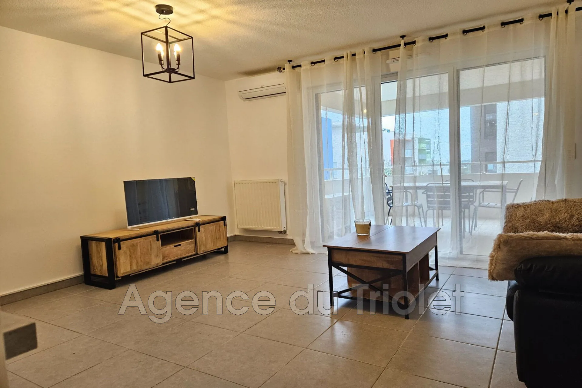 Vente d'un appartement T2 avec terrasse à Montpellier Sector Ovalie 