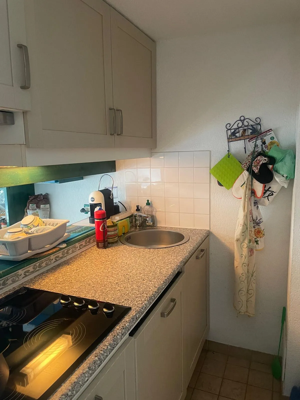 Charmante maison 3 pièces à Vallauris avec jardin, piscine et stationnement sécurisé 