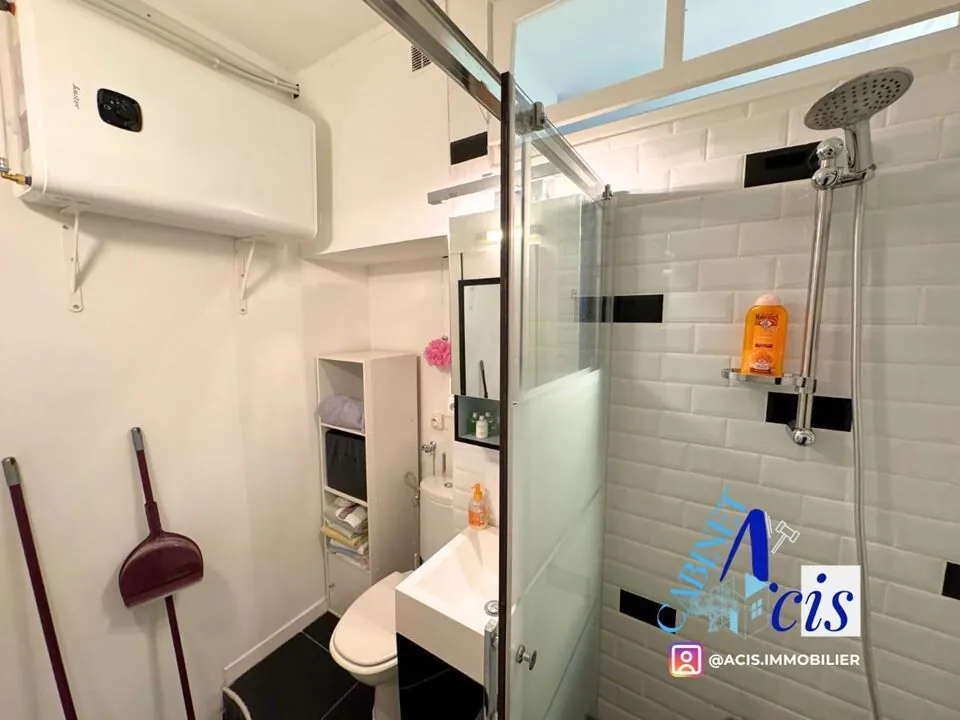 Studio de 19 m² à vendre dans le 14ème arrondissement de Paris, calme et bien situé 