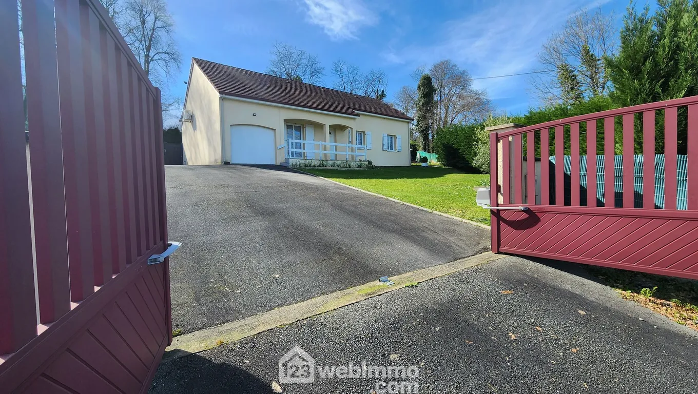 Maison de plain-pied à Thèze avec terrasse et 4 chambres - 110 m² 