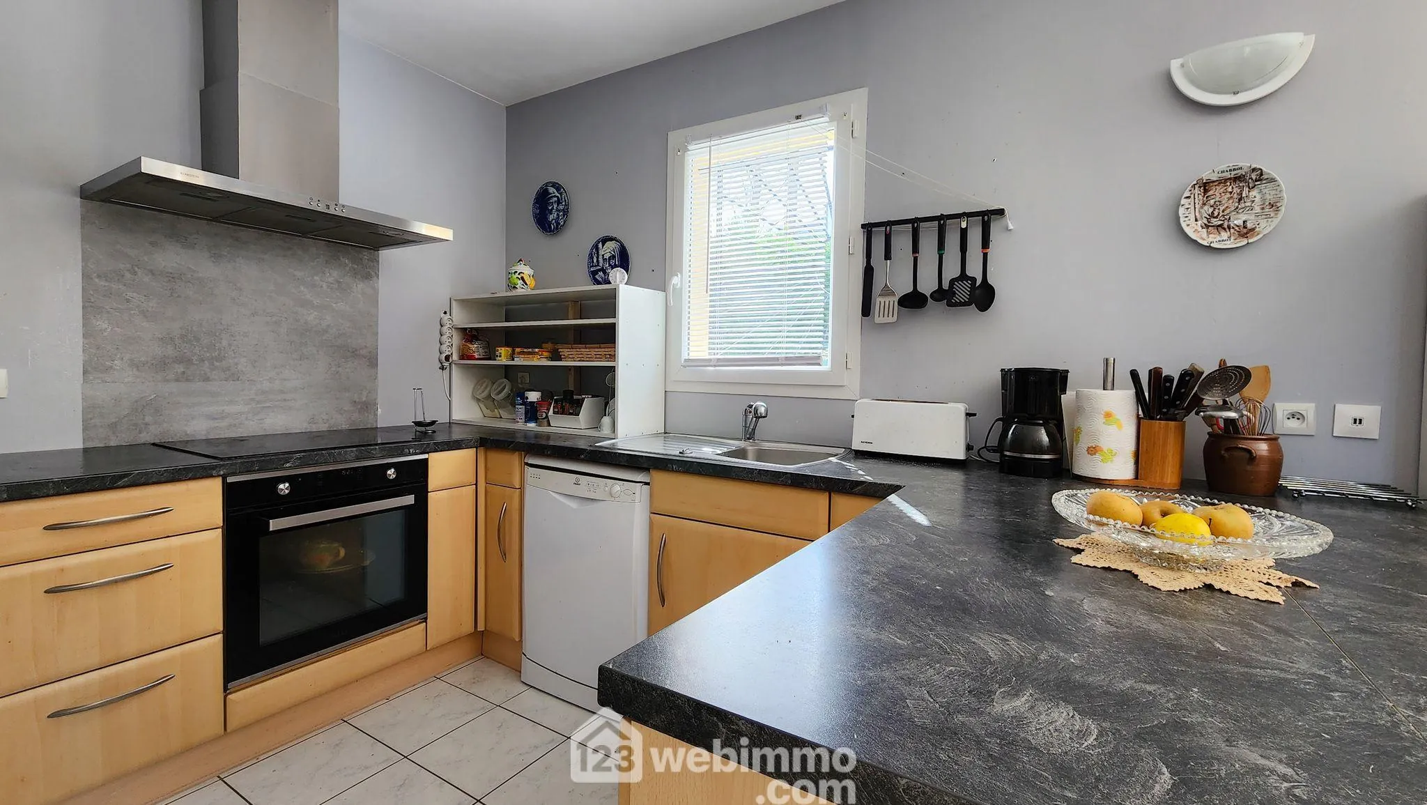 Maison de plain-pied à Thèze avec terrasse et 4 chambres - 110 m² 