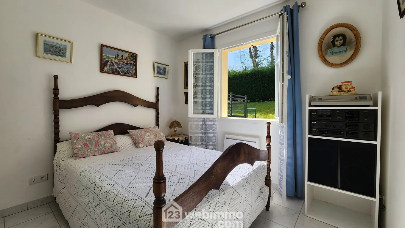 Maison de plain-pied à Thèze avec terrasse et 4 chambres - 110 m² 