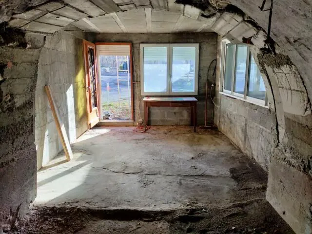 Maison à rénover à Aspremont (05140) – Belle opportunité dans un environnement rural 