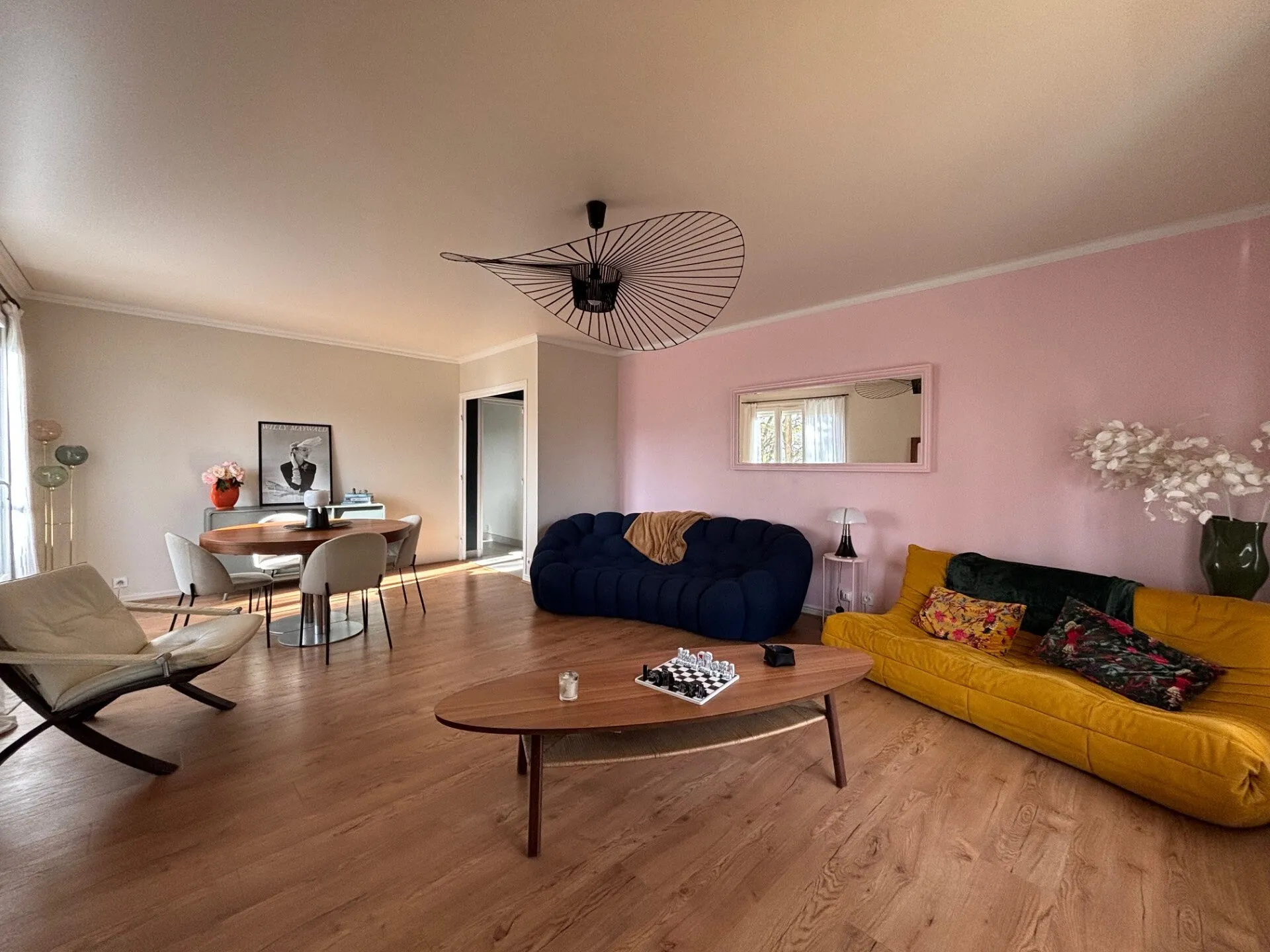 Appartement lumineux de 112 m² avec 4 chambres et balcon à Gleizé 