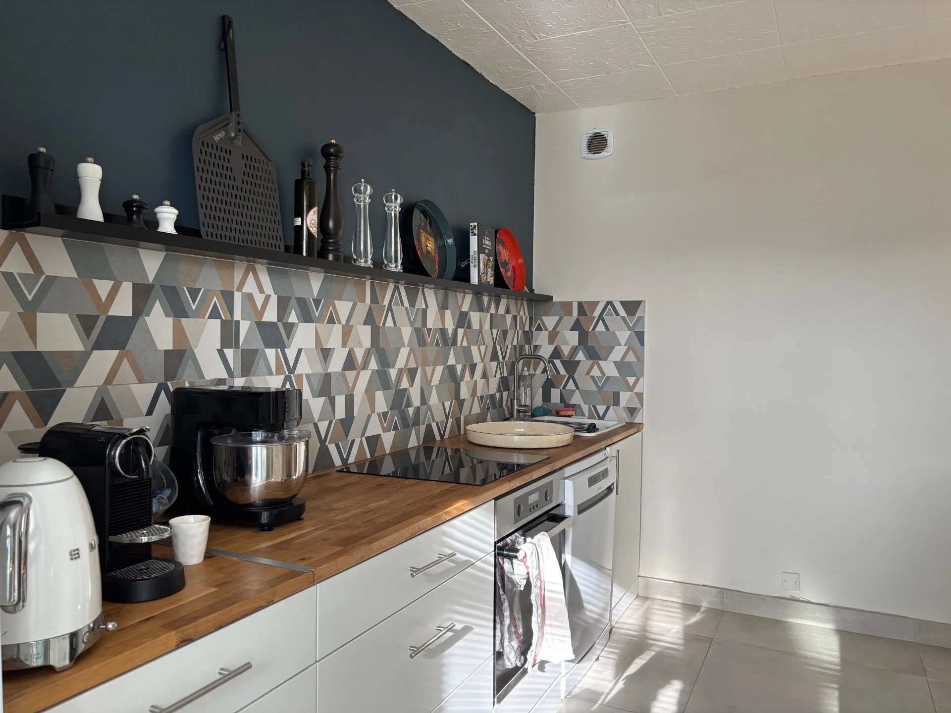 Appartement lumineux de 112 m² avec 4 chambres et balcon à Gleizé 