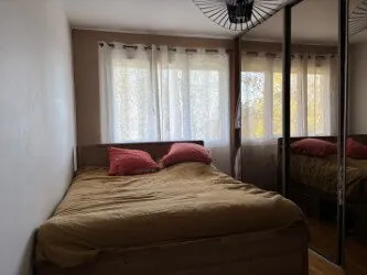 Appartement lumineux de 112 m² avec 4 chambres et balcon à Gleizé 