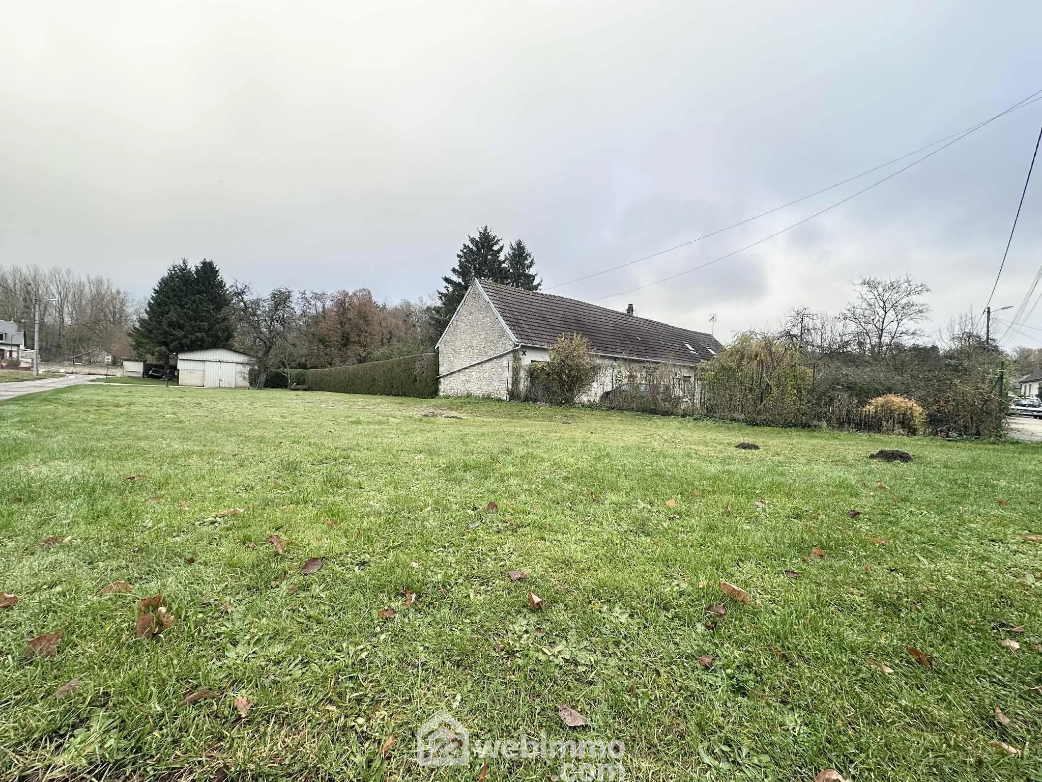 Terrain constructible de 802 m² à Vorges - Parfait pour votre projet immobilier 