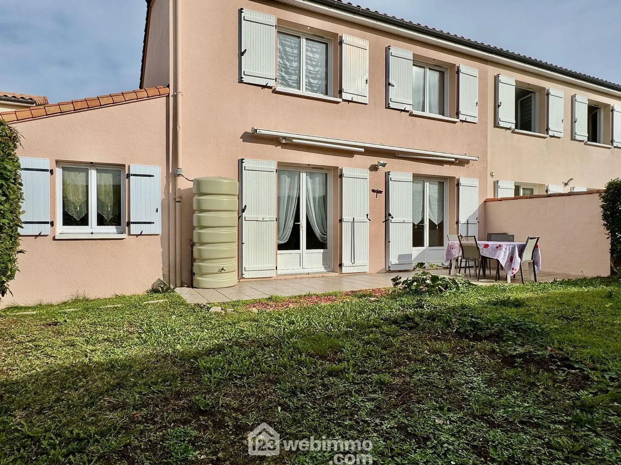 Maison à Buxerolles avec 4 chambres, jardin et garage - 102 m² 