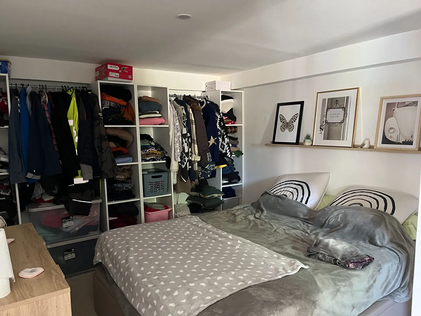 Belle villa récente avec piscine, jardin et 3 chambres à Charleval 