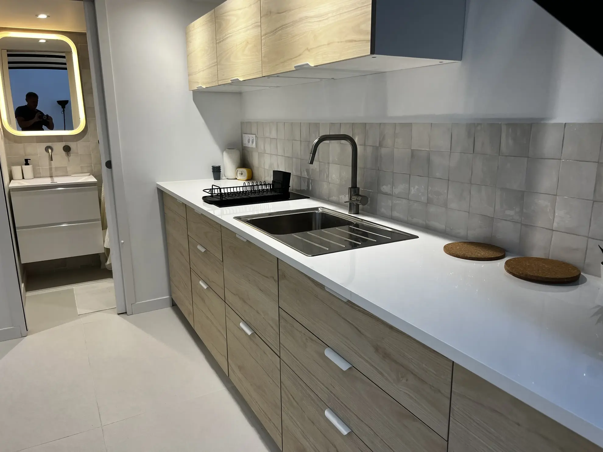 Charmant loft de 30 m² avec parking et mezzanine à Marseille 6e