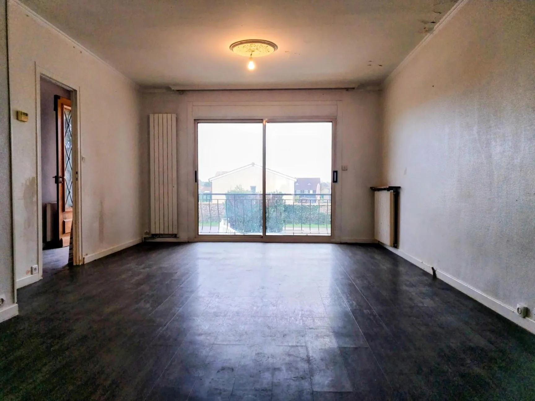 Maison à vendre à Cadillac-sur-Garonne avec jardin et sous-sol aménageable 