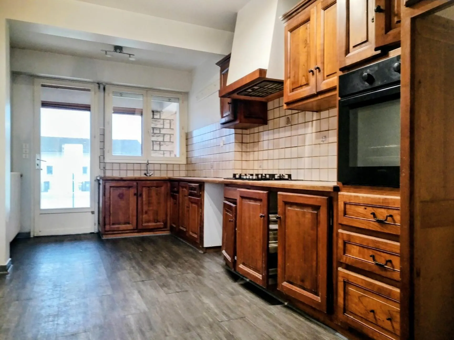 Maison à vendre à Cadillac-sur-Garonne avec jardin et sous-sol aménageable 