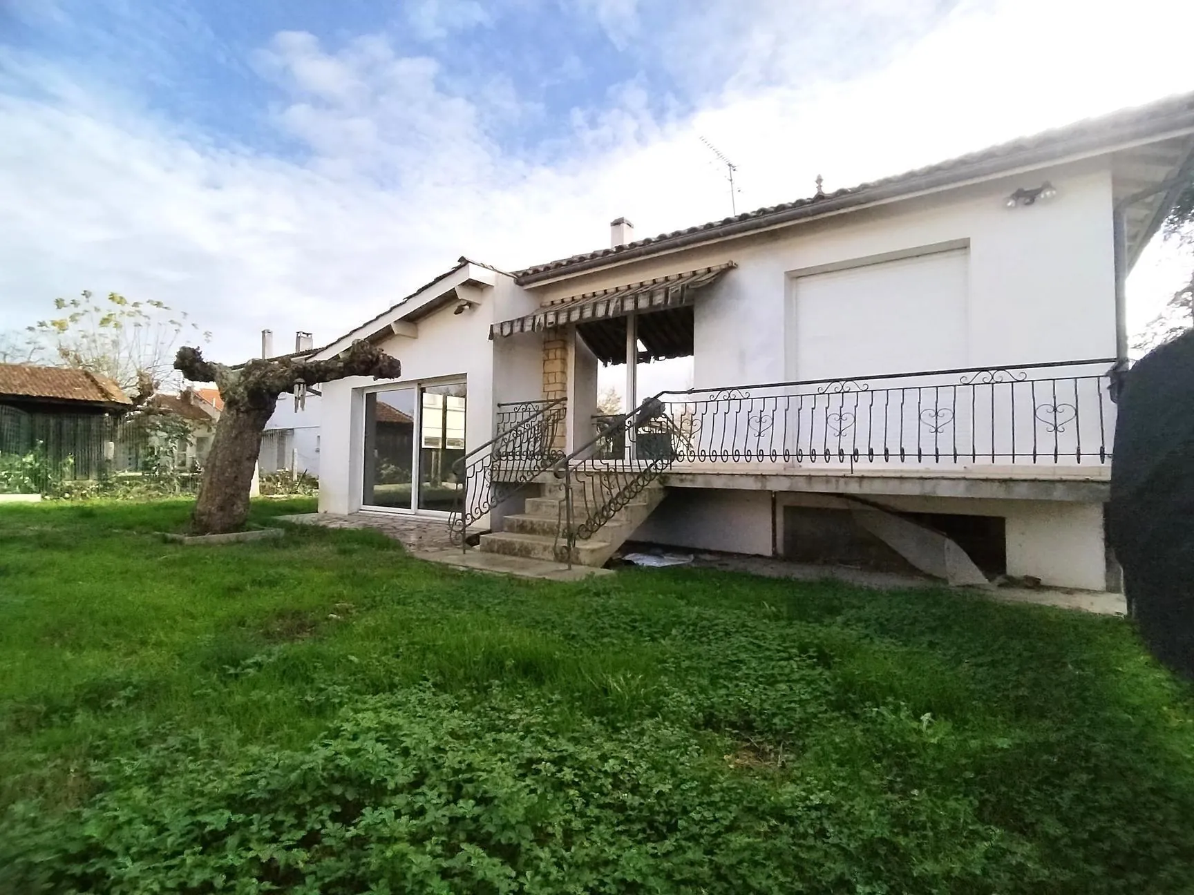 Maison à vendre à Cadillac-sur-Garonne avec jardin et sous-sol aménageable 
