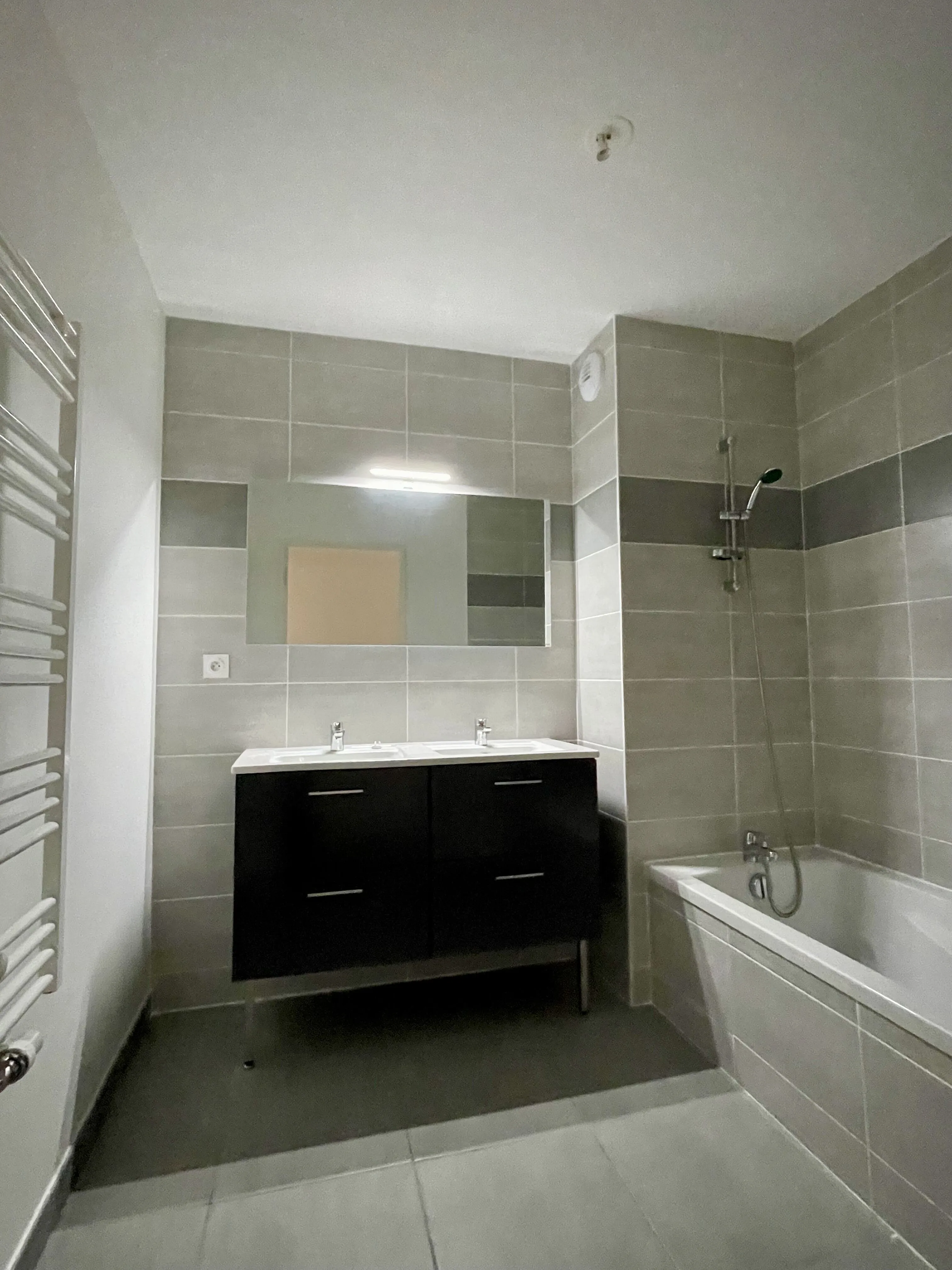 À vendre appartement 3 pièces avec terrasse à Dardilly 