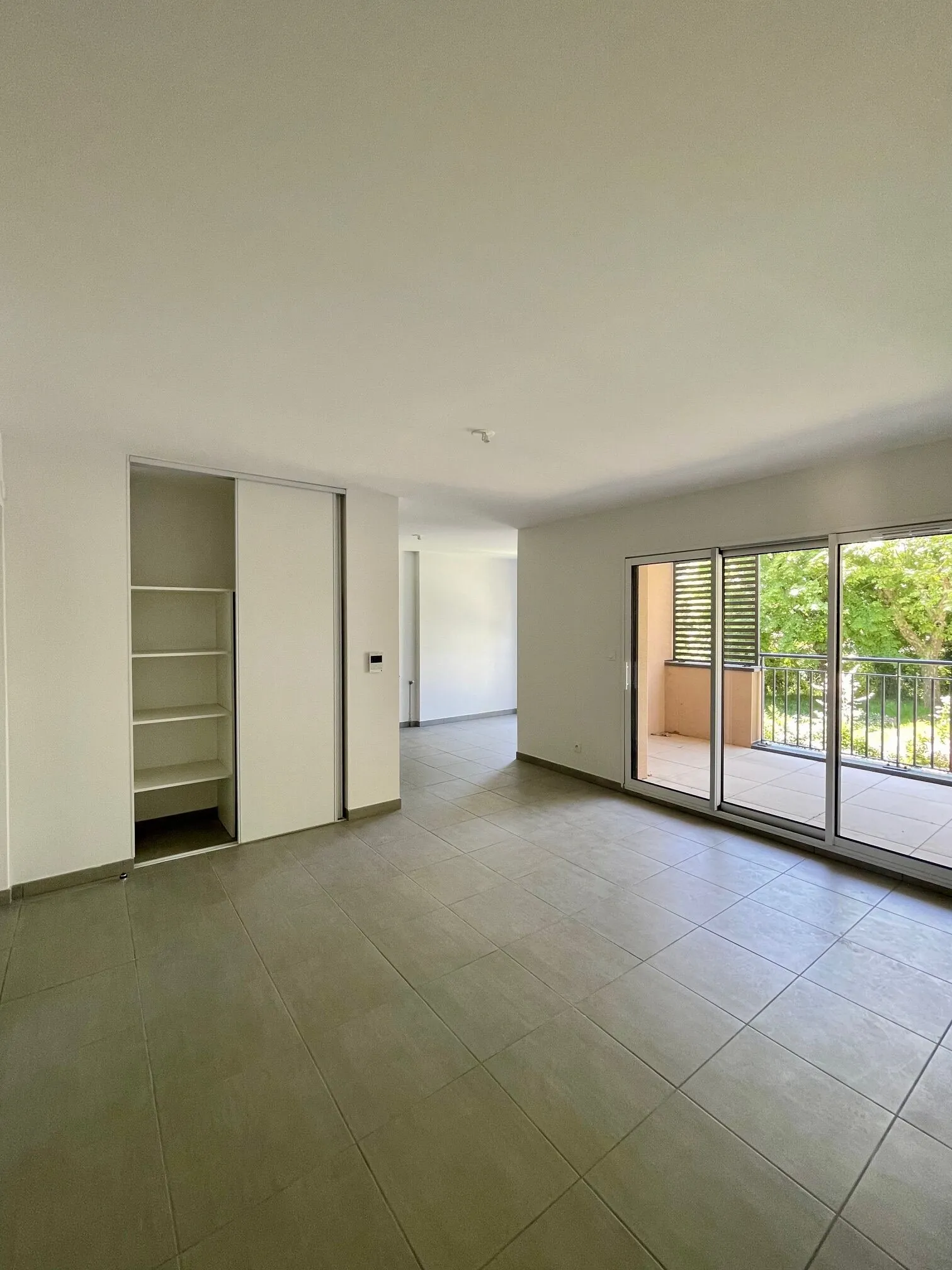 À vendre appartement 3 pièces avec terrasse à Dardilly 