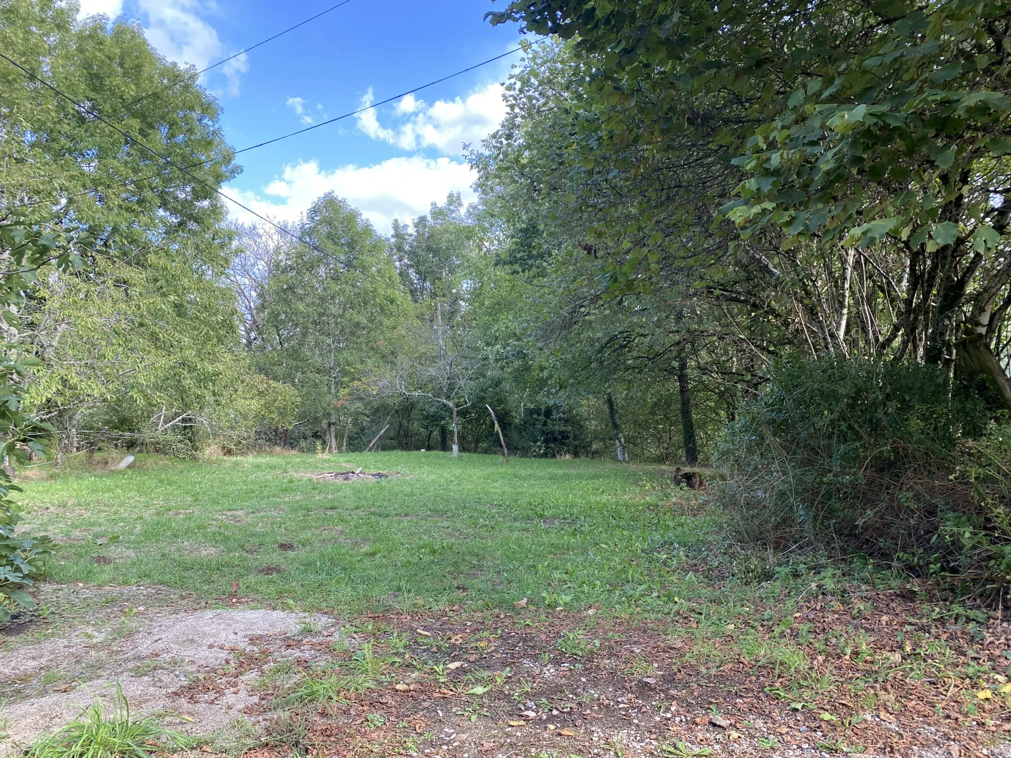 Maison à Bazas avec grand sous-sol, jardin clos et emplacement privilégié 