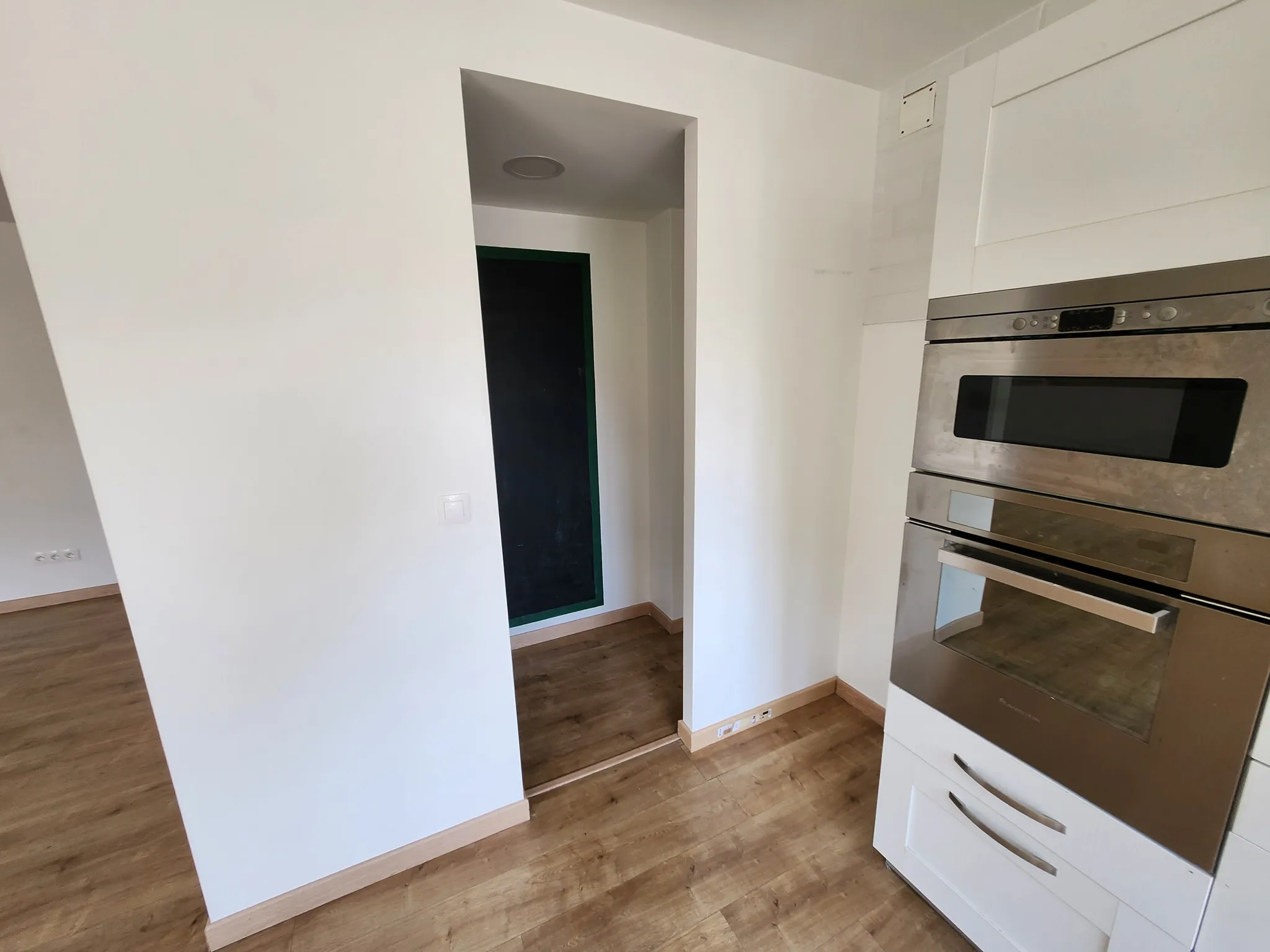 Appartement duplex inversé de type 4 à Digne-les-Bains, centre-ville, terrasse et garage 