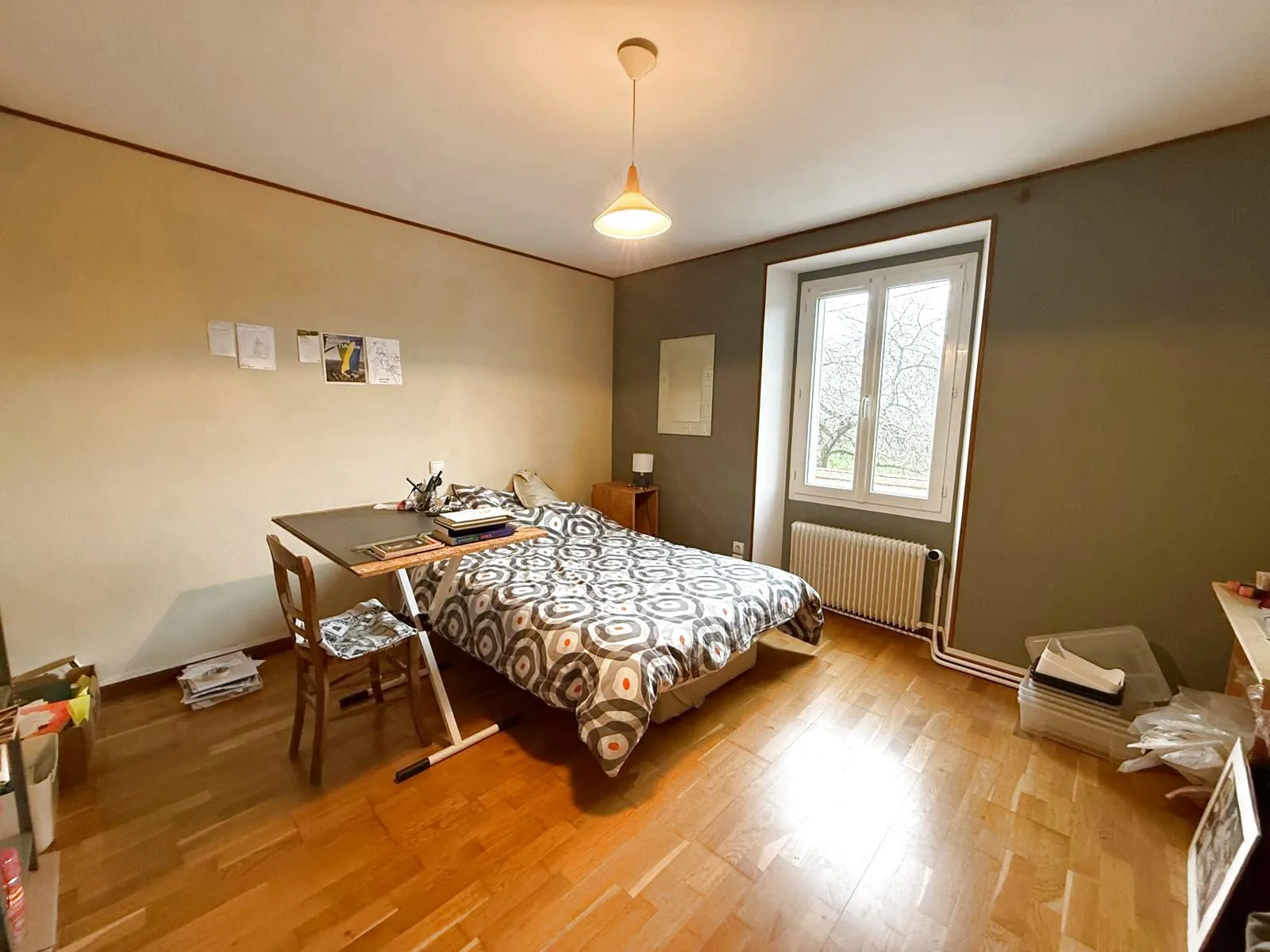 Maison avec dépendances et garages à Angerville – Opportunité rare dans l’Eure-et-Loir 