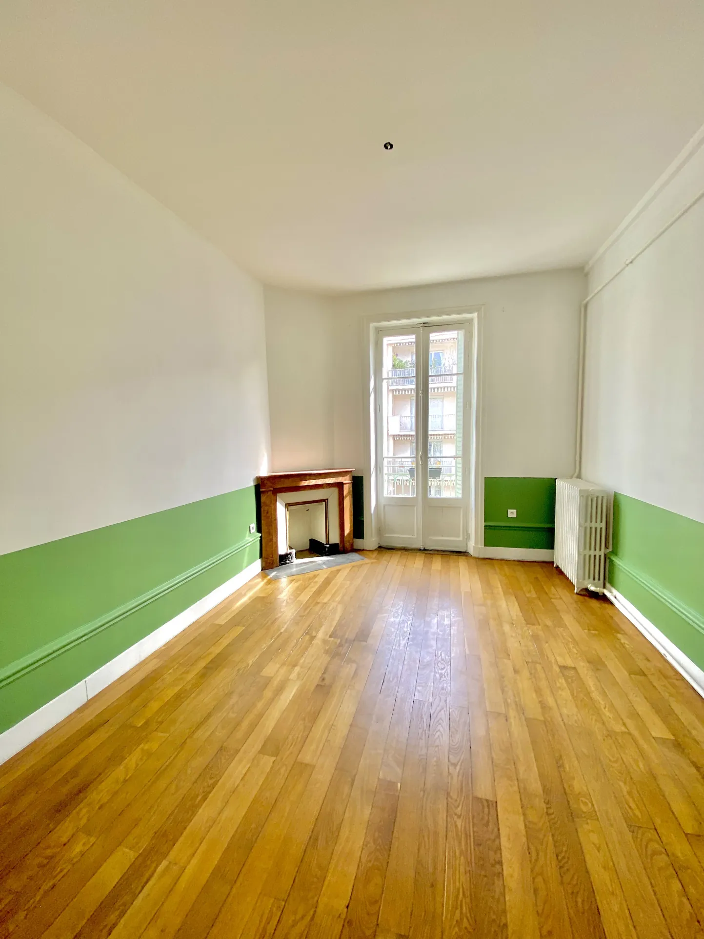 Appartement T3 rénové avec balcons et caves en plein centre d'Annonay 