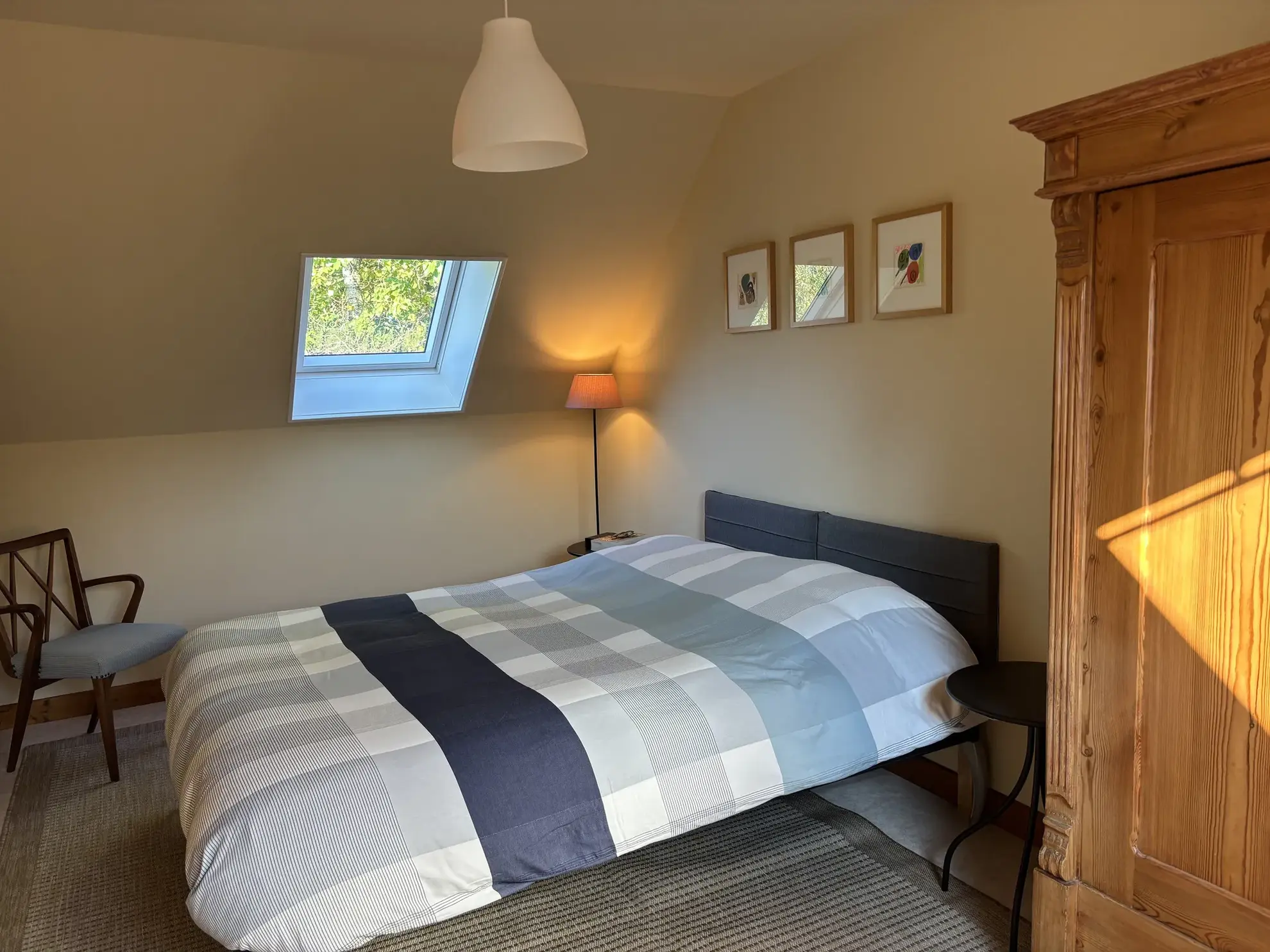 Maison rénovée avec grand terrain à Sazeray dans un cadre rural paisible 