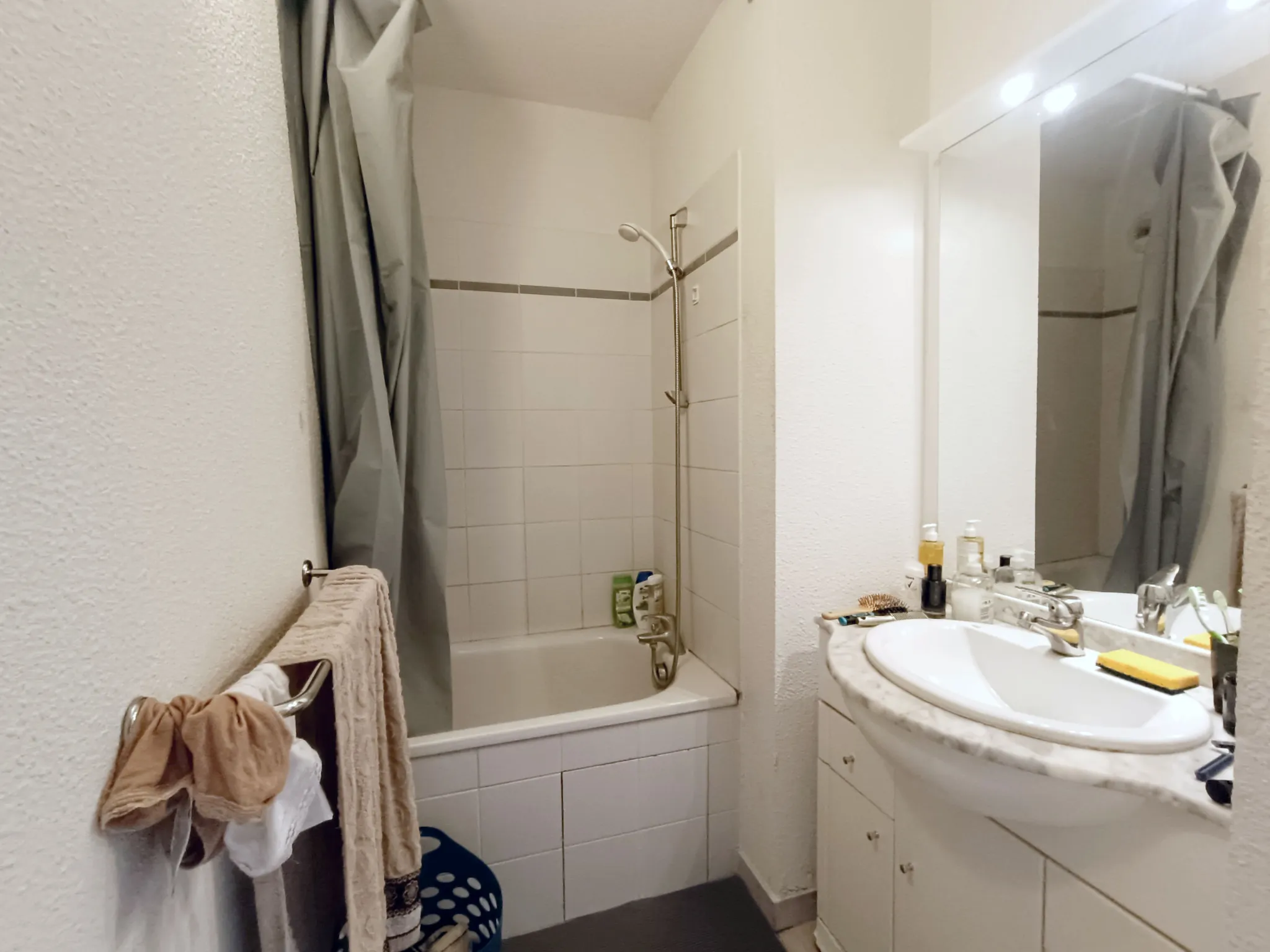 Investissez dans un appartement T2 à Carcassonne avec balcon et faible charges 