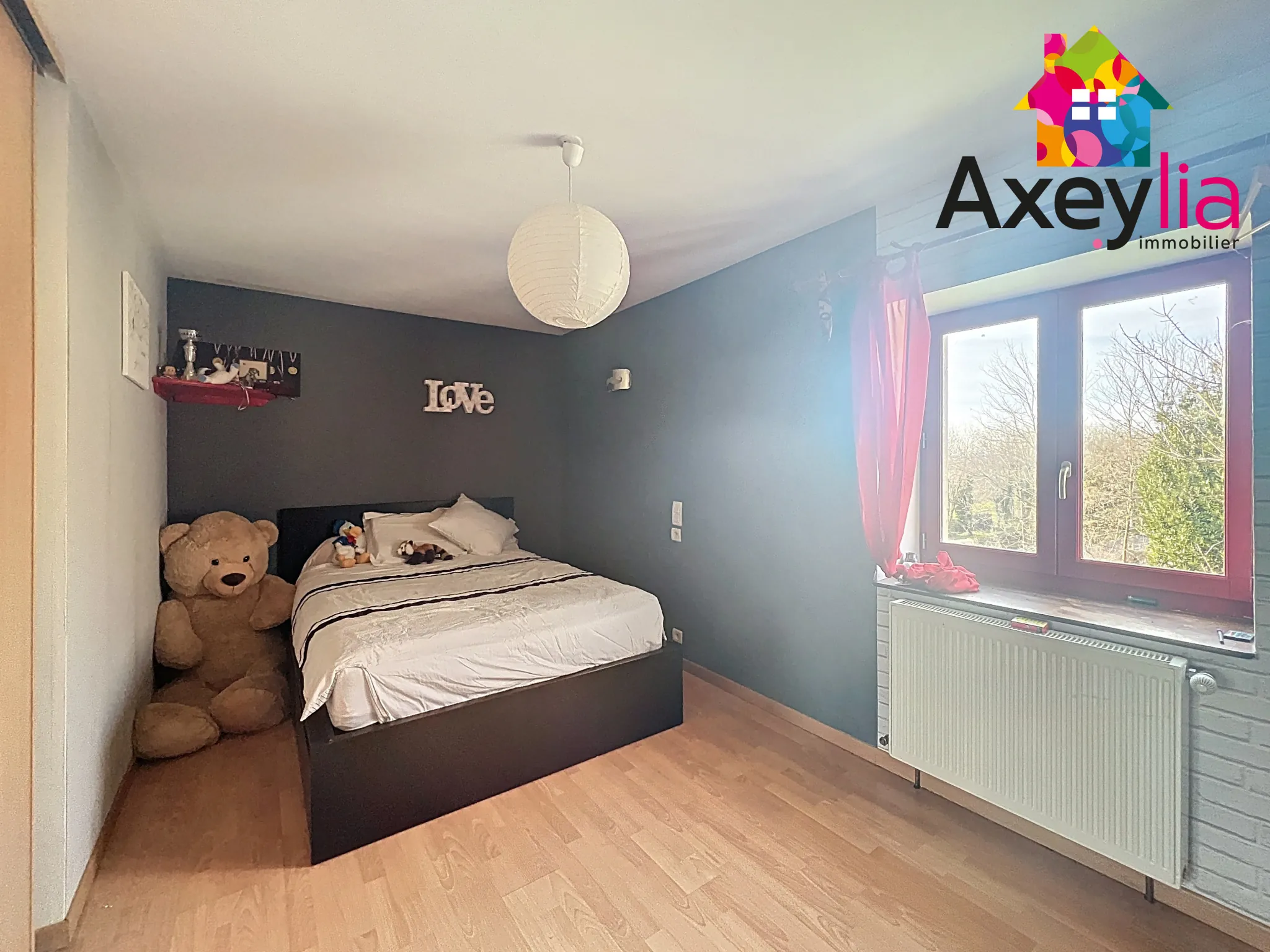 Belle maison de 268 m² avec 5 chambres à Iguerande, calme et espace 