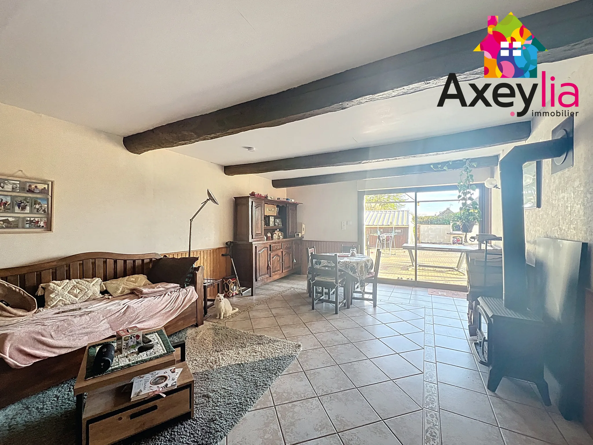 Belle maison de 268 m² avec 5 chambres à Iguerande, calme et espace 