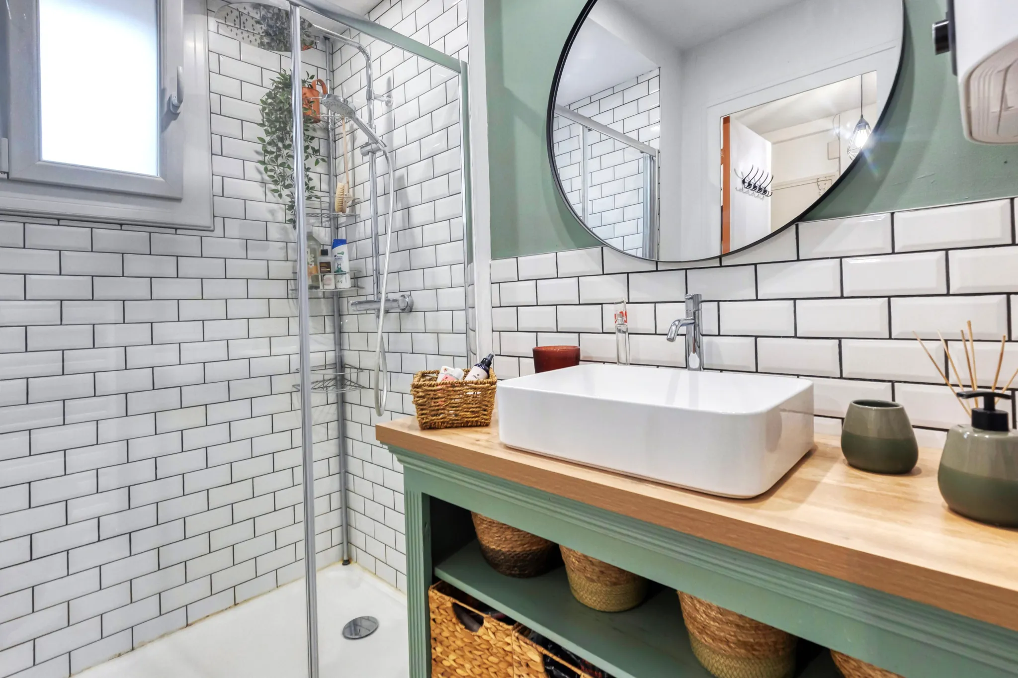 Appartement T3 rénové de 81 m² avec balcons à Grenoble Aigle 