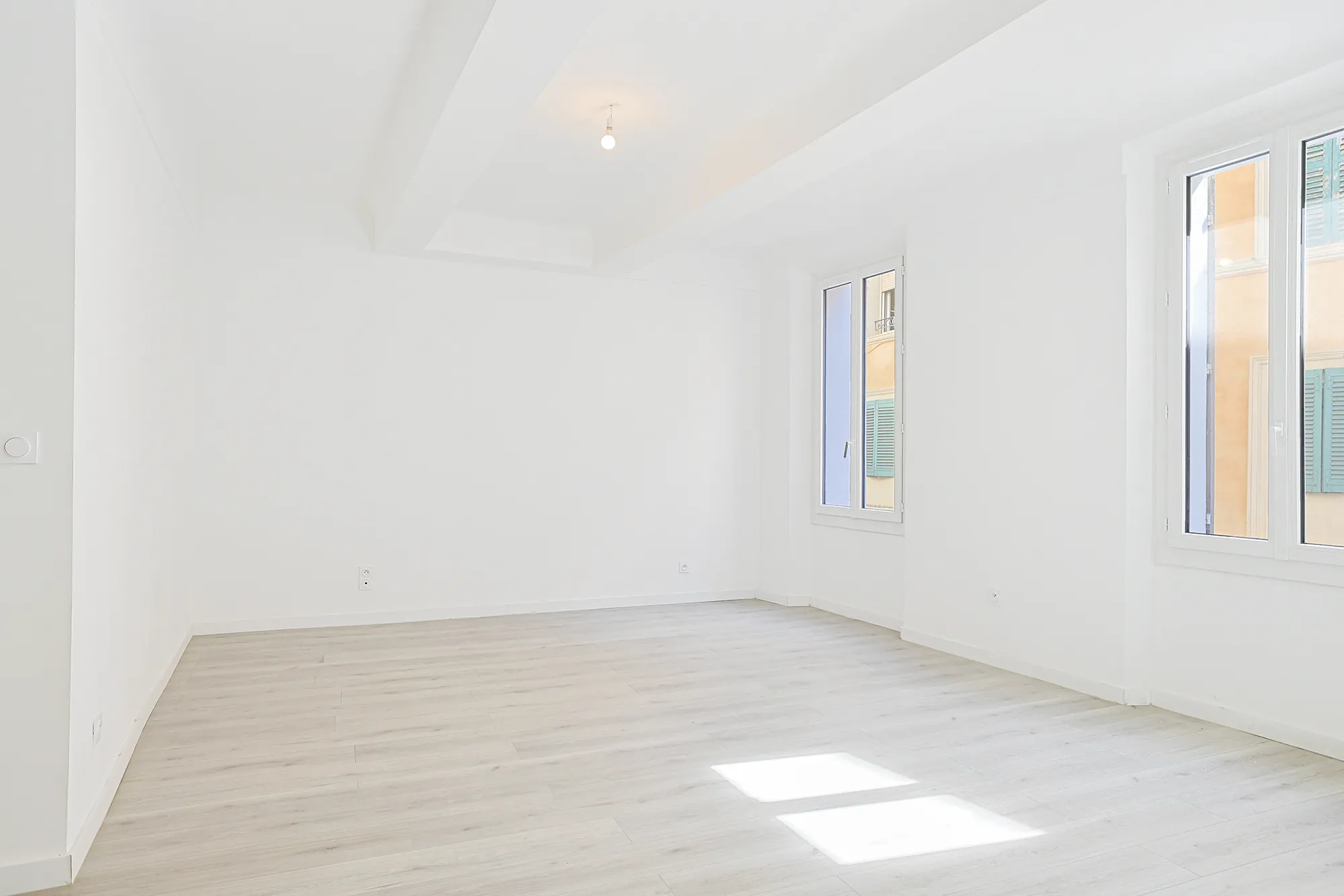 Appartement T3 bis rénové à Solliès-Pont, 89,88 m², proche commodités 