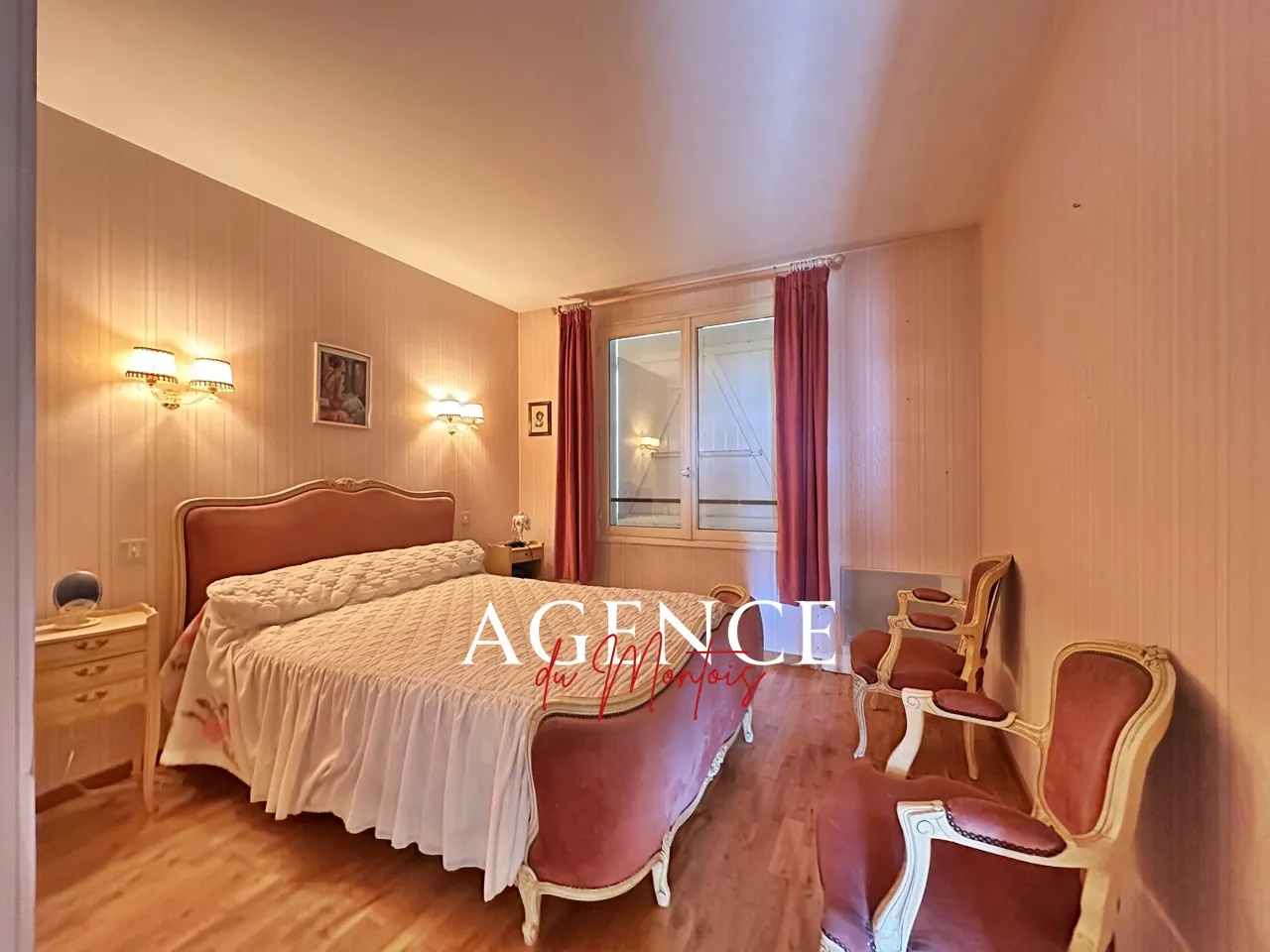 Maison indépendante à vendre à Donnemarie-Dontilly avec terrain de 1922 m² 