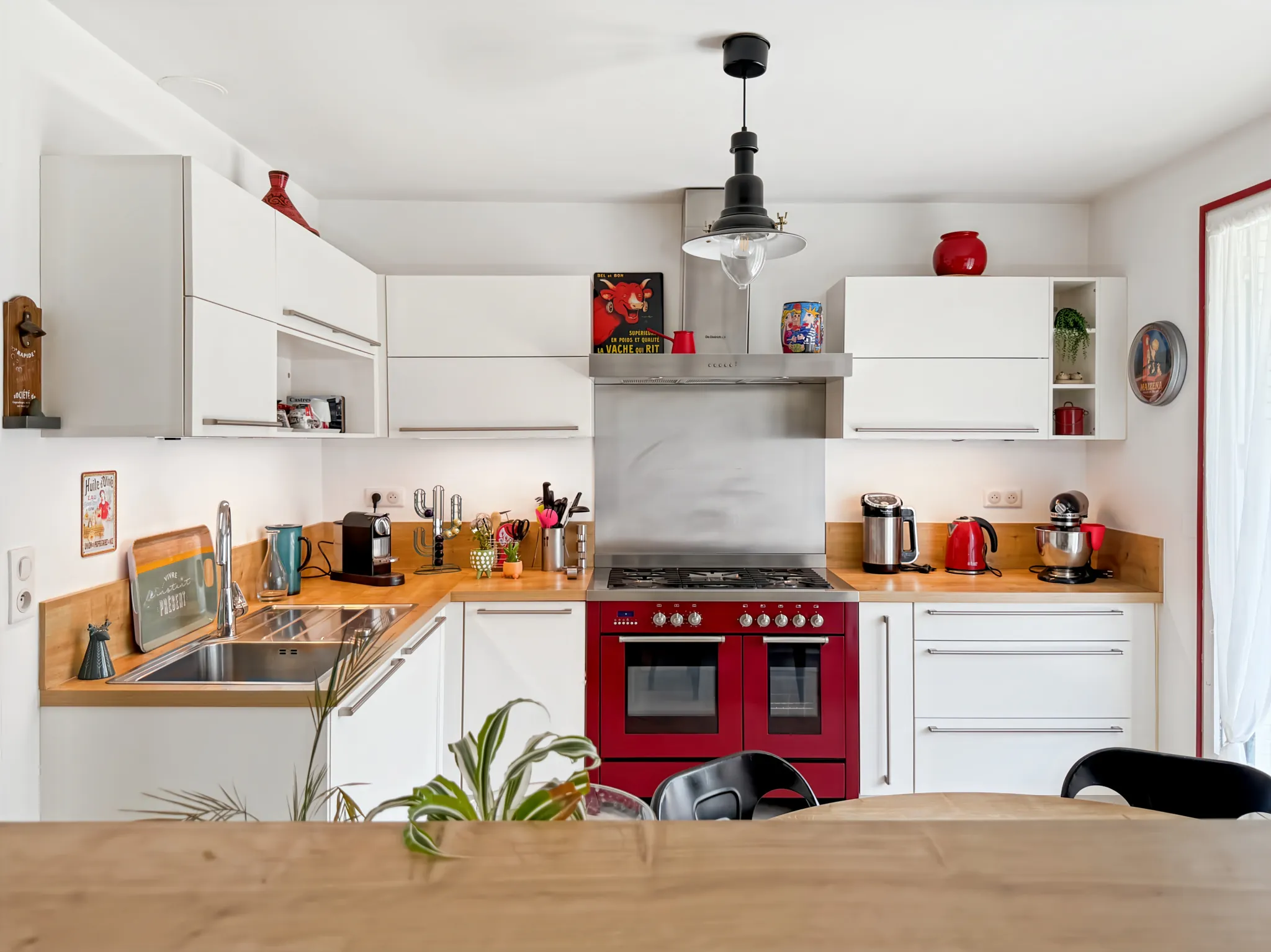 Maison lumineuse avec jardin et garage à Aubenas – Quartier calme 