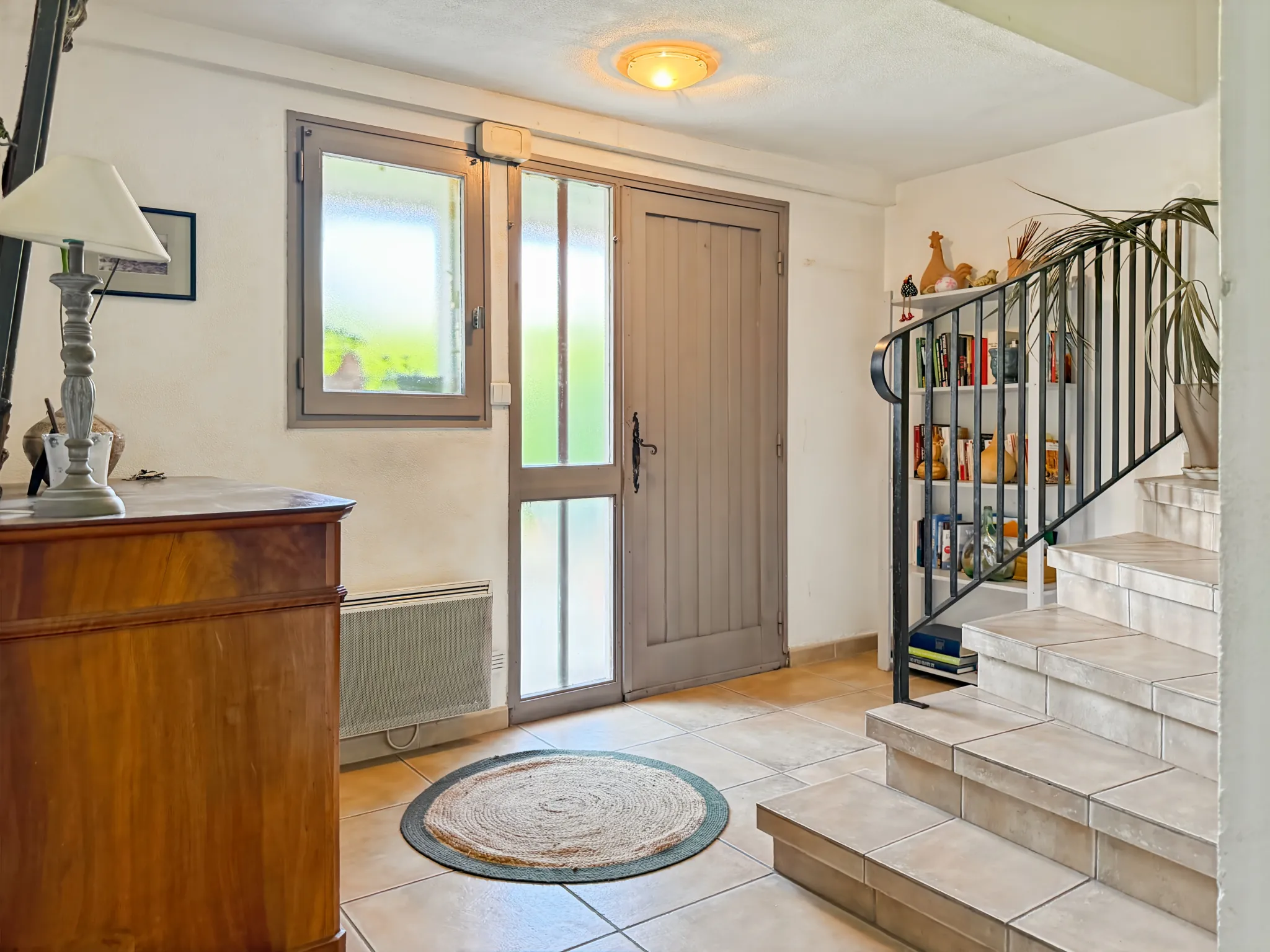 Maison lumineuse avec jardin et garage à Aubenas – Quartier calme 