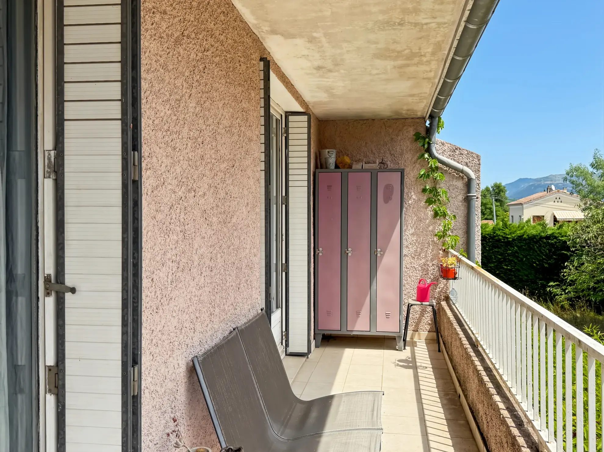 Maison lumineuse avec jardin et garage à Aubenas – Quartier calme 