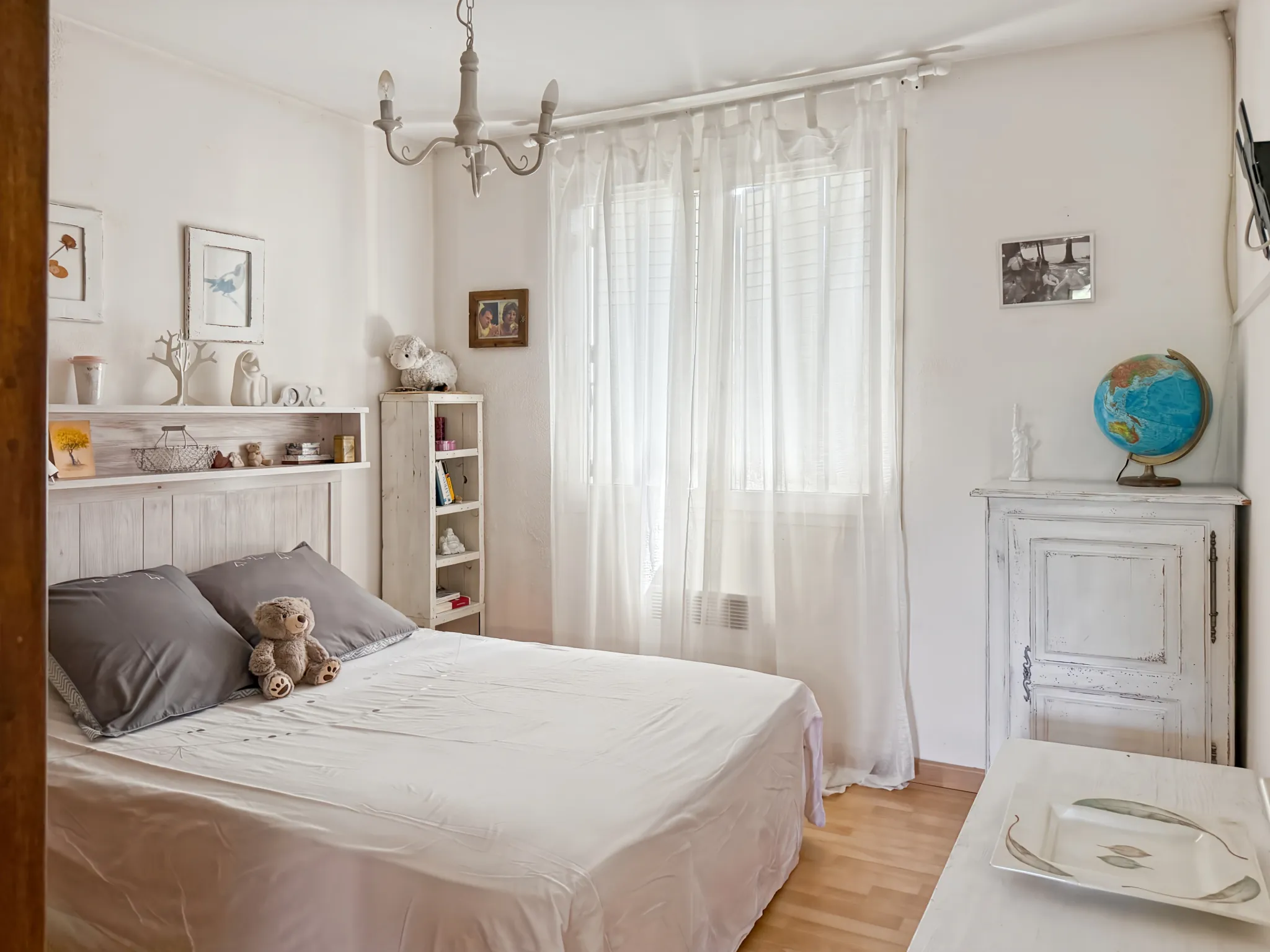 Maison lumineuse avec jardin et garage à Aubenas – Quartier calme 