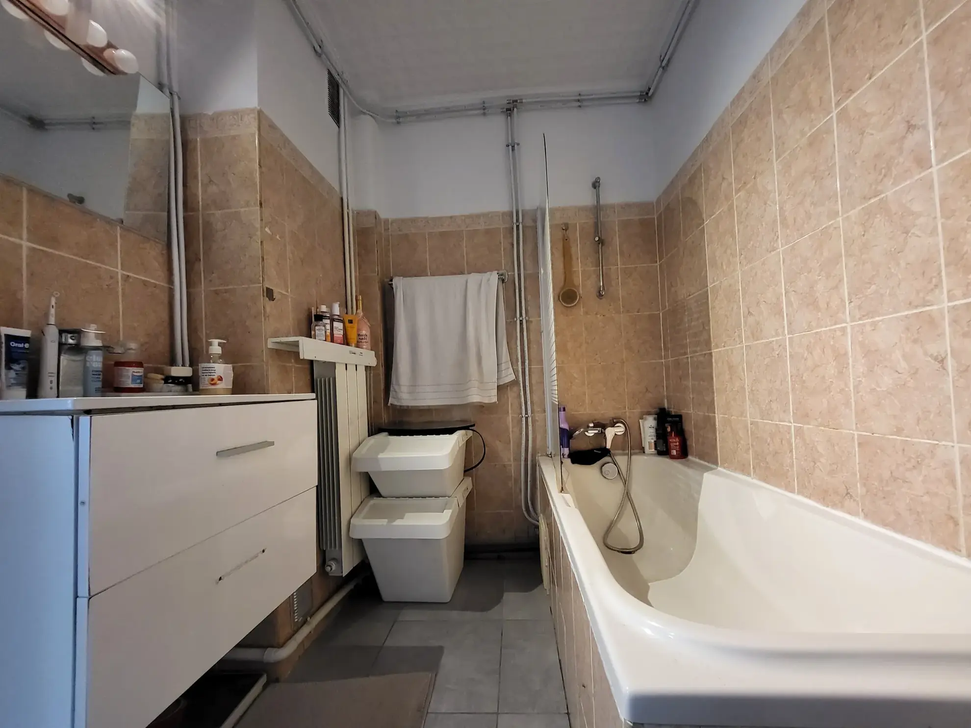 Appartement 3 pièces avec balcon, parking et cave à Marignane 