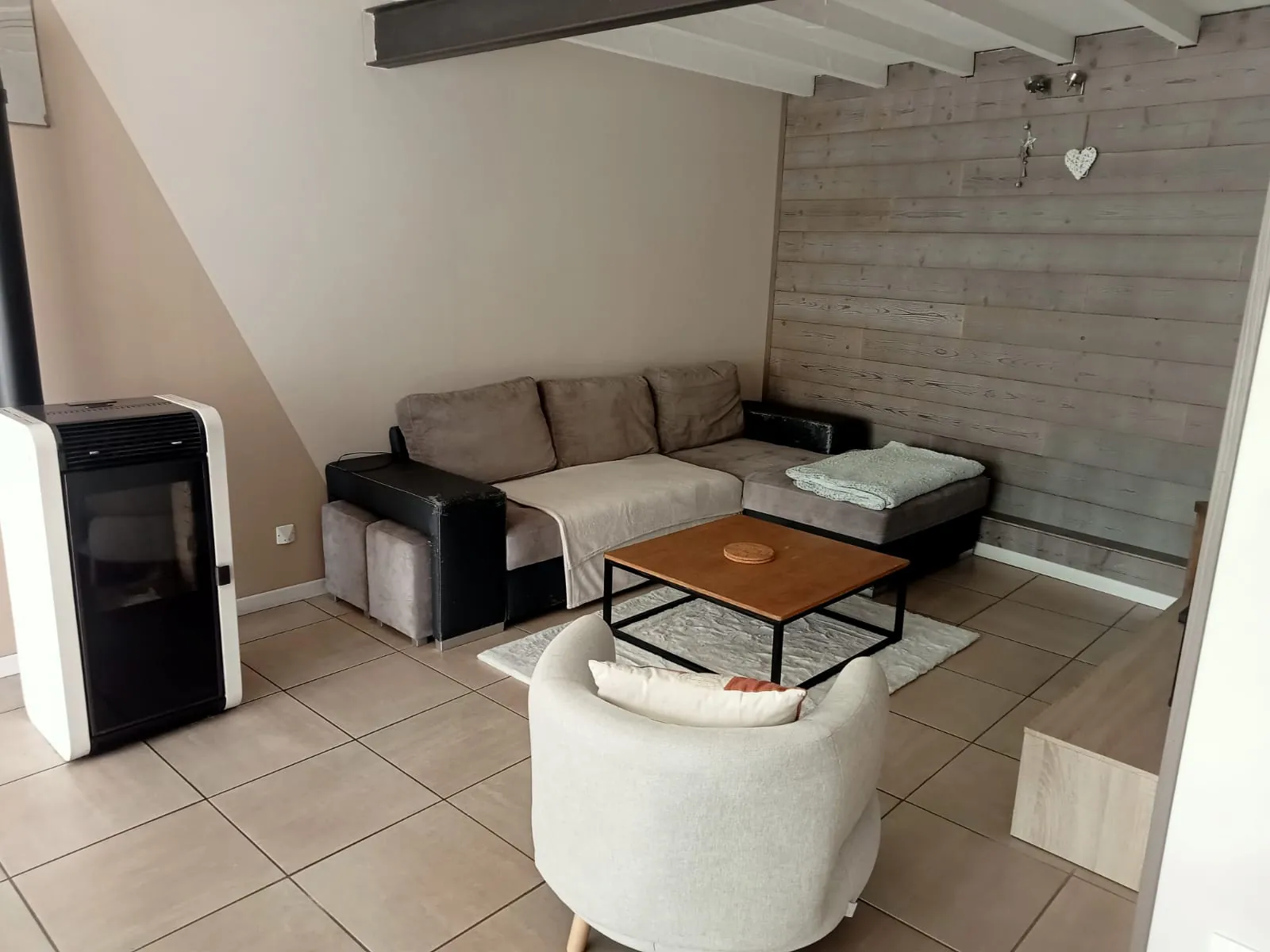 Maison de ville rénovée avec 3 chambres et garage à Mauvezin (32120) 