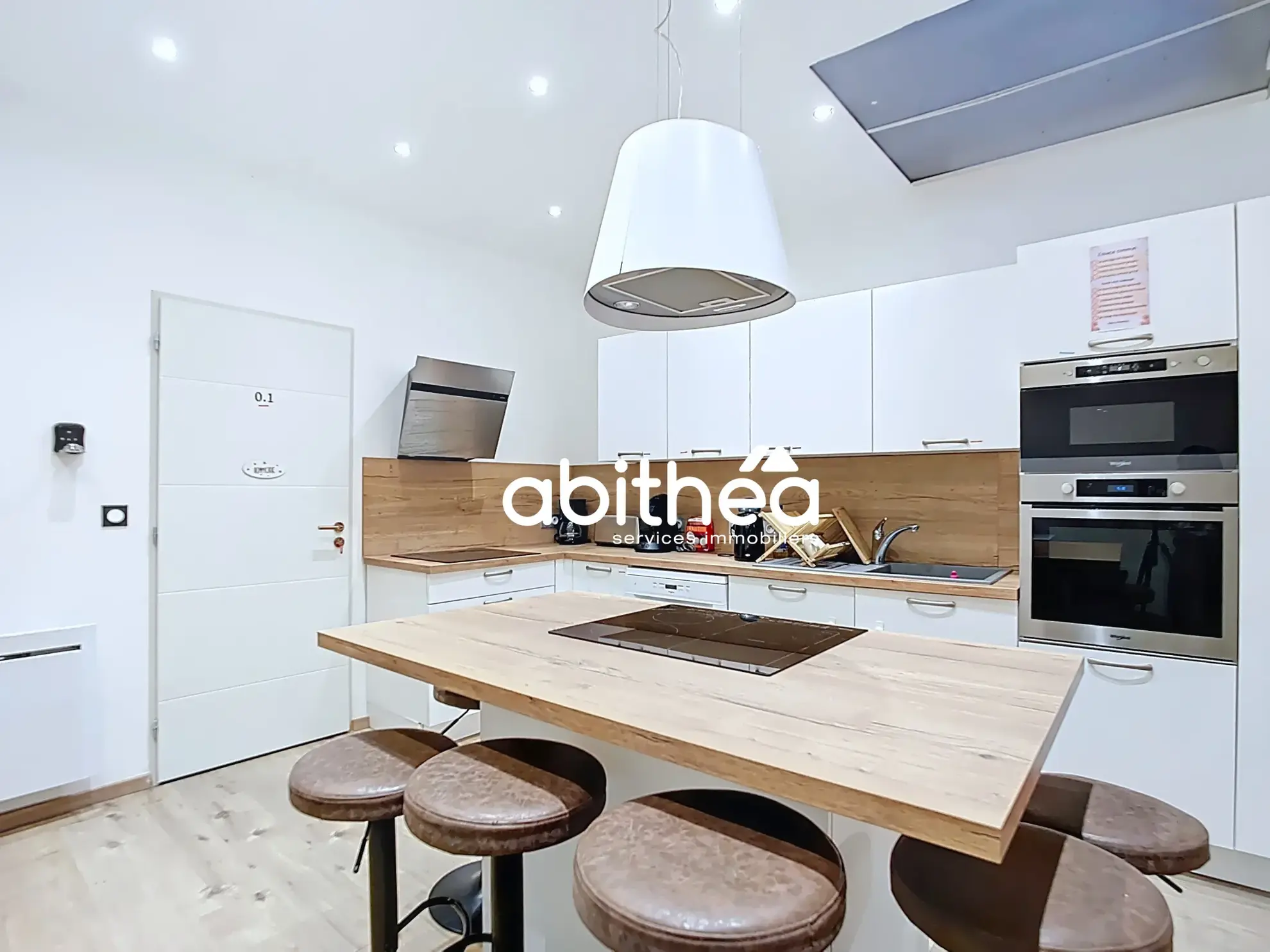 Maison de ville rénovée de 155 m² à Béziers, 7 chambres, idéal pour colocation ou famille 