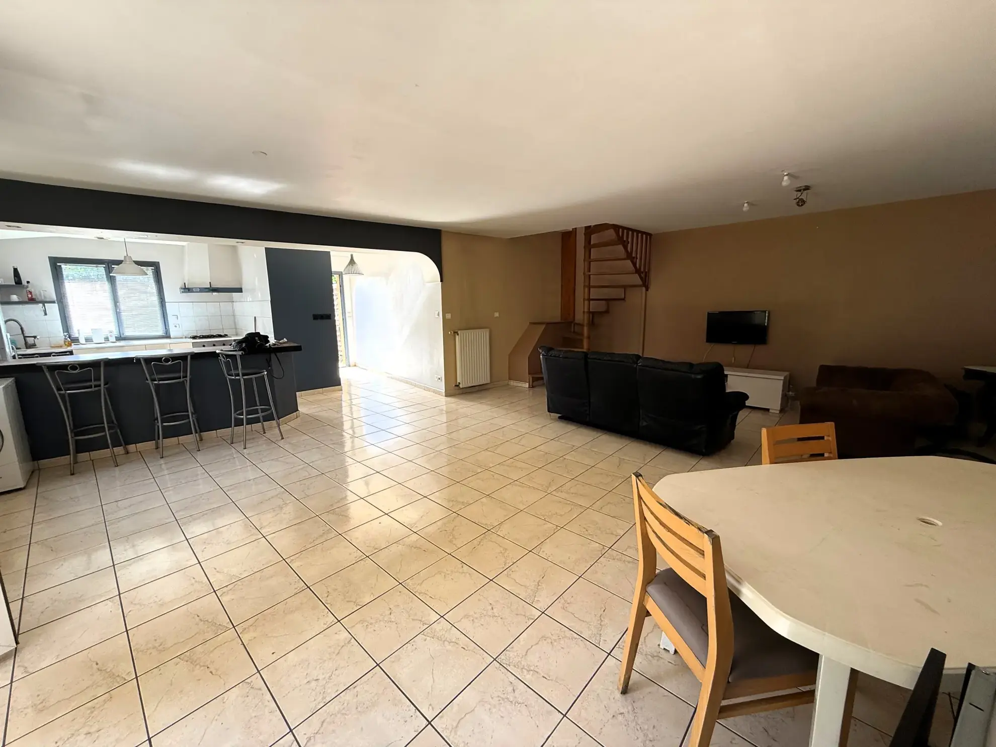 Appartement duplex T4 avec terrasse et jardin à Saint-Romain-en-Gal 